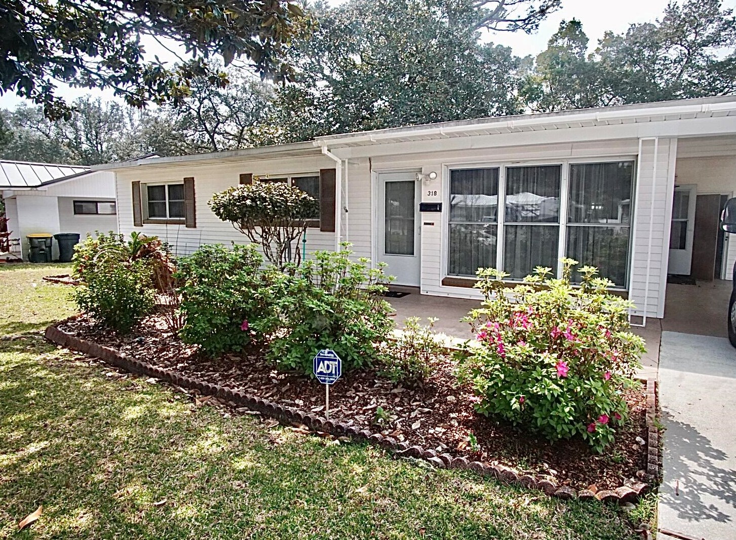 318 Smith Dr, Fort Walton Beach, FL 32548-5163