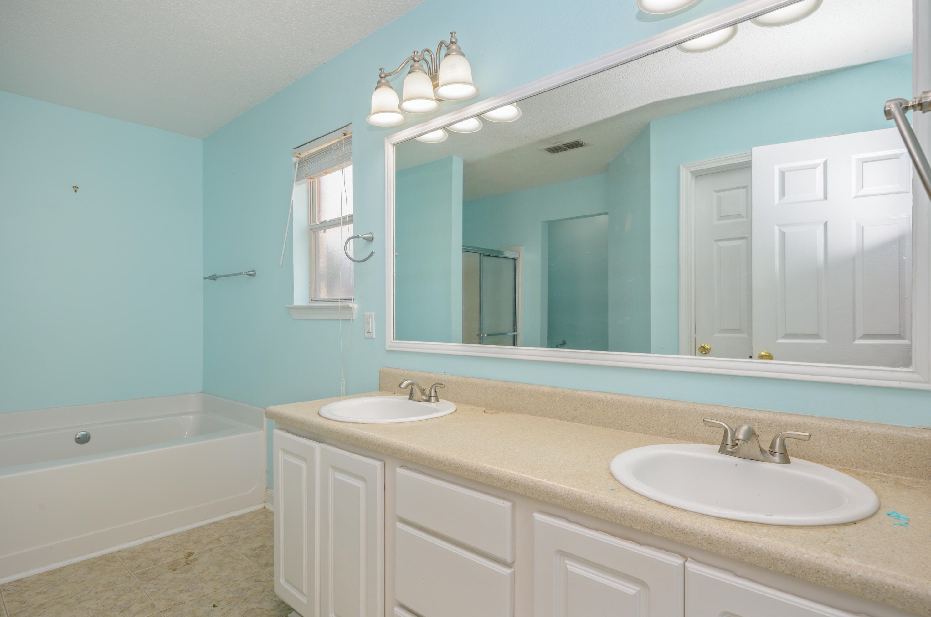 327 Egan Dr, Crestview FL  32536-5426 exterior