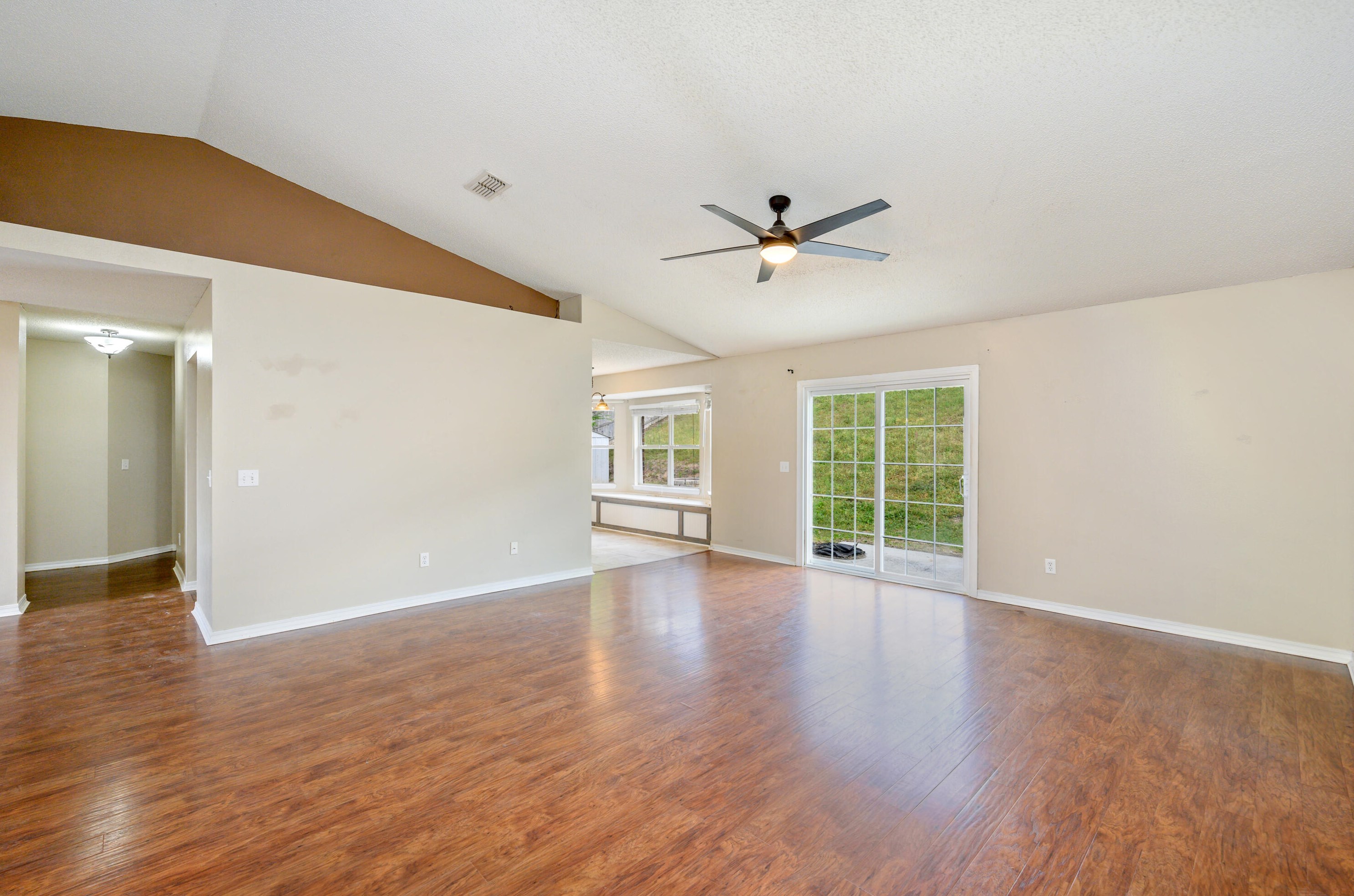 327 Egan Dr, Crestview FL  32536-5426 exterior