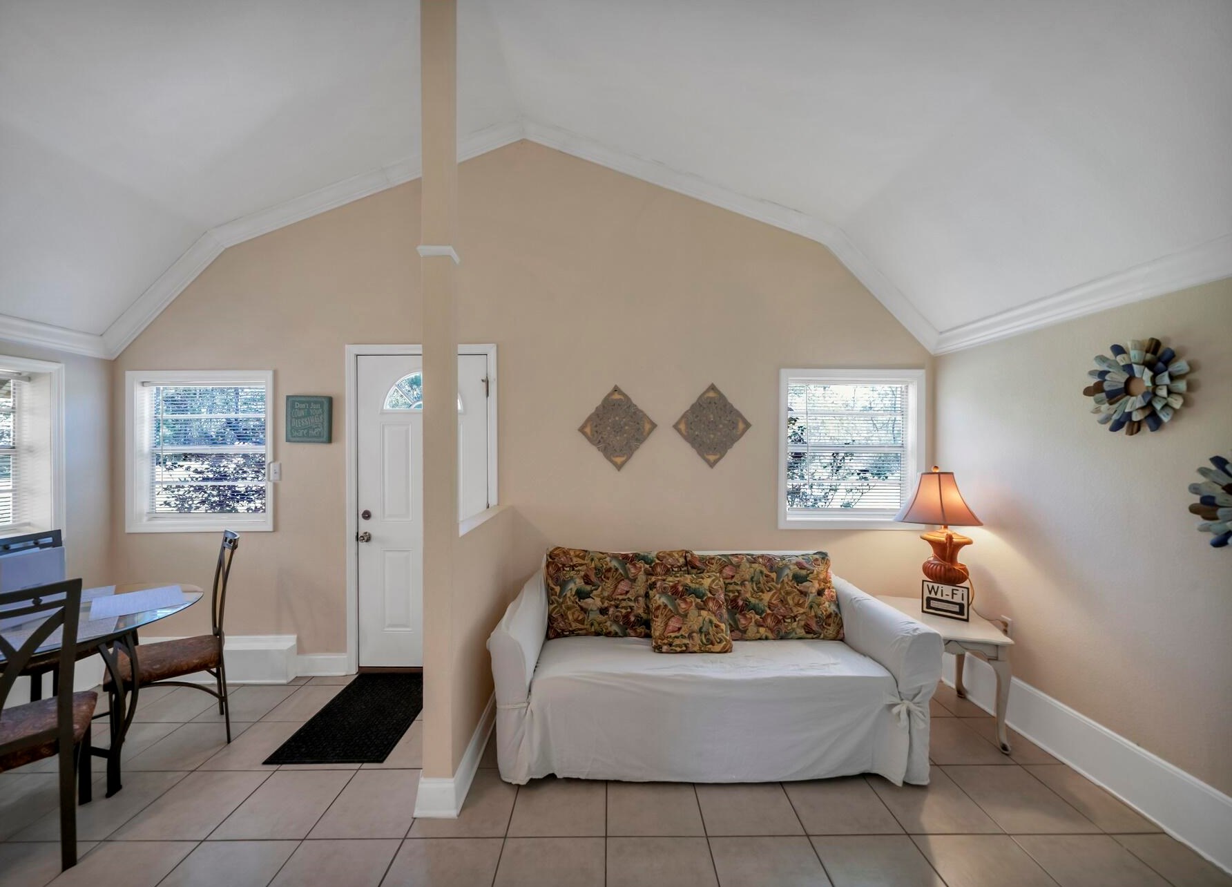 3049 Highway 98, Mary Esther FL  32569-1367 exterior