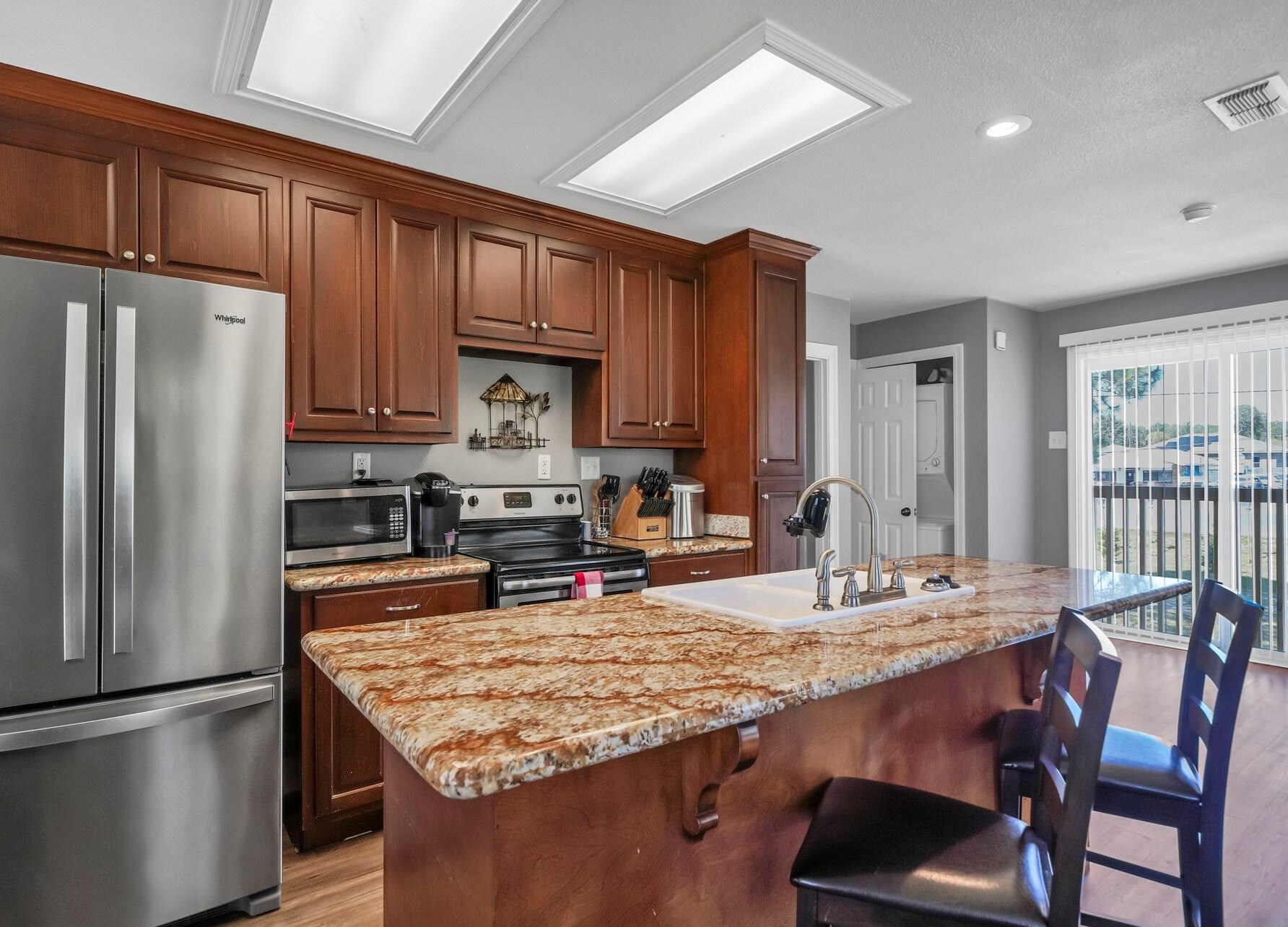 3049 Highway 98, Mary Esther FL  32569-1367 exterior