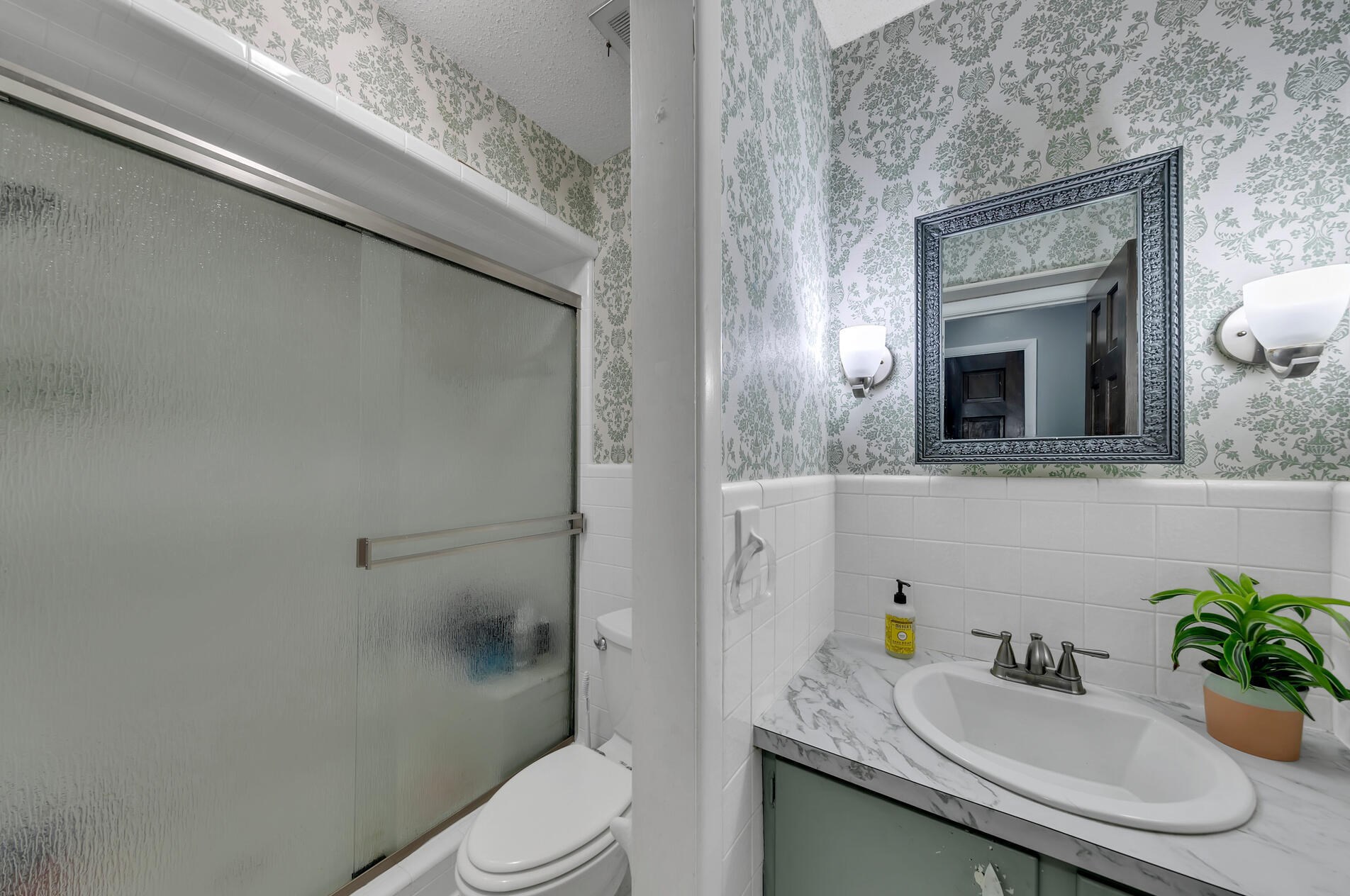 20 Cambridge Ave, Fort Walton Beach FL  32547-1726 exterior