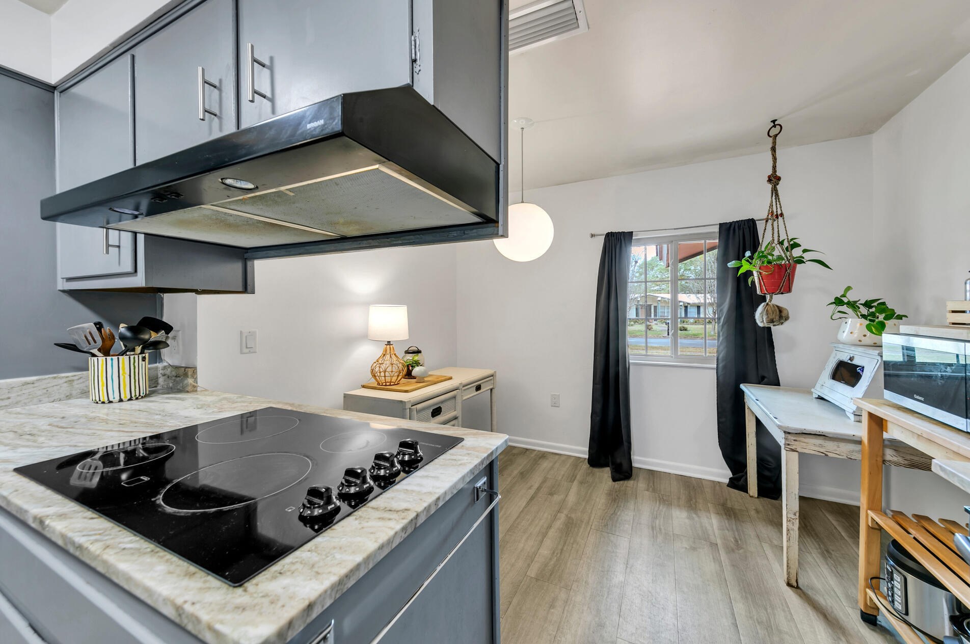 20 Cambridge Ave, Fort Walton Beach FL  32547-1726 exterior