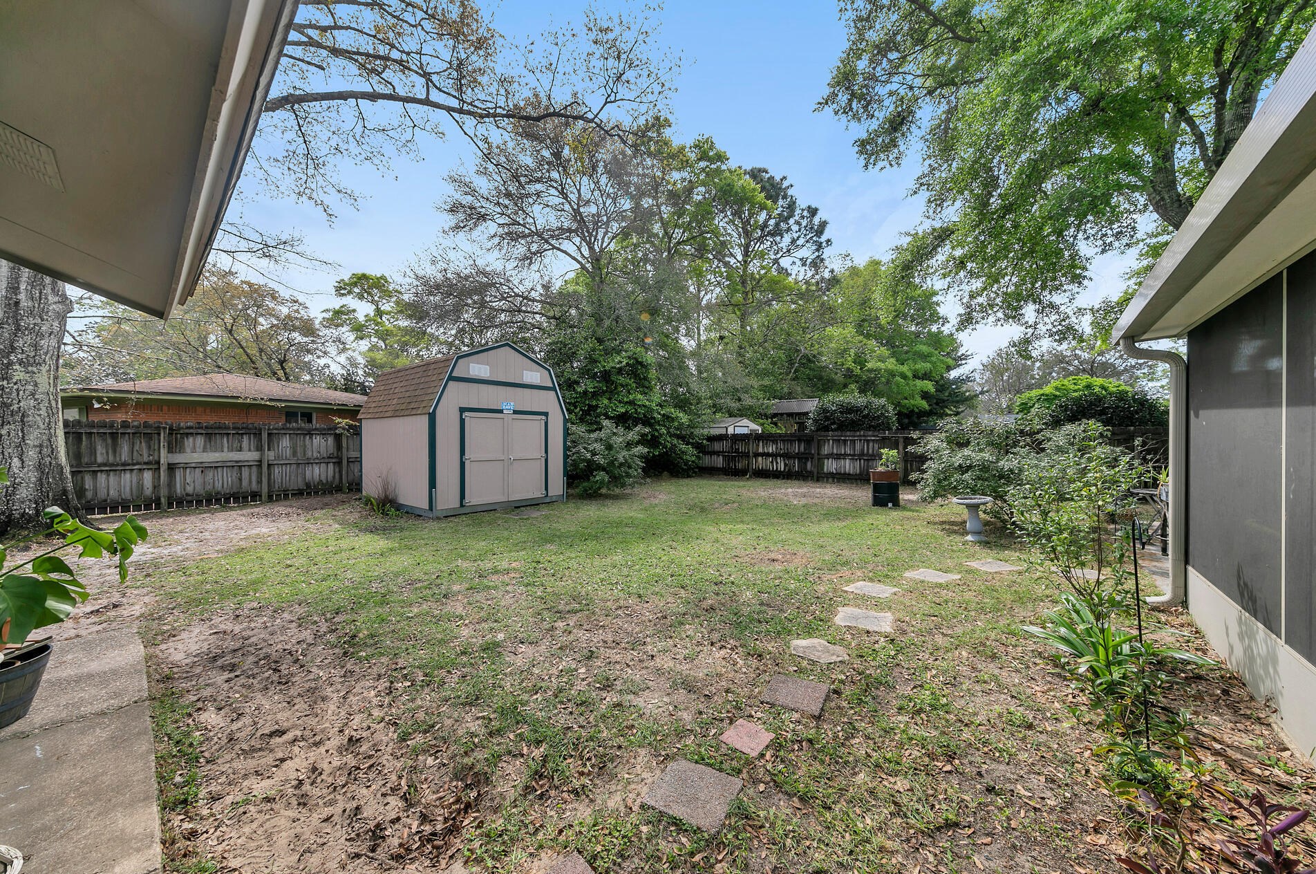 20 Cambridge Ave, Fort Walton Beach FL  32547-1726 exterior