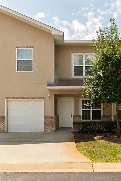 1469 Bentley Cir, Fort Walton Beach, FL 32547