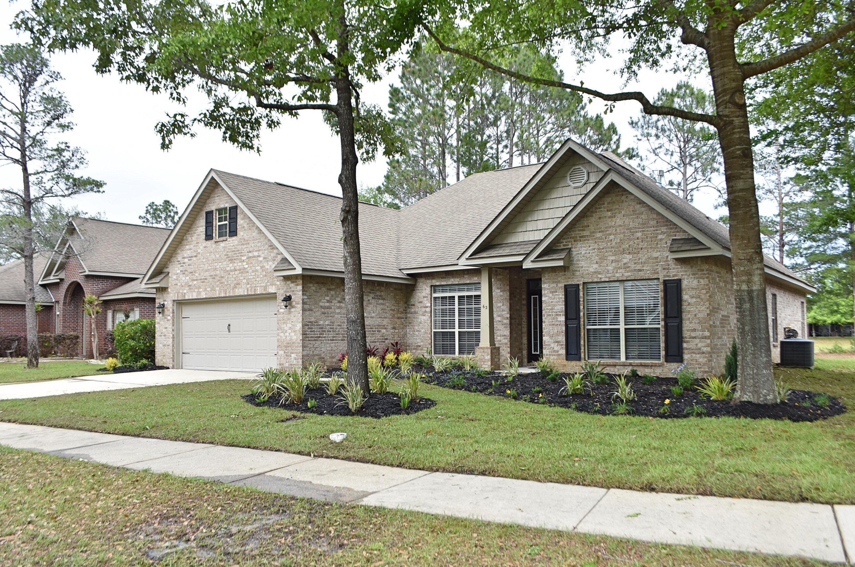 62 Mozart Ln, Freeport, FL 32439