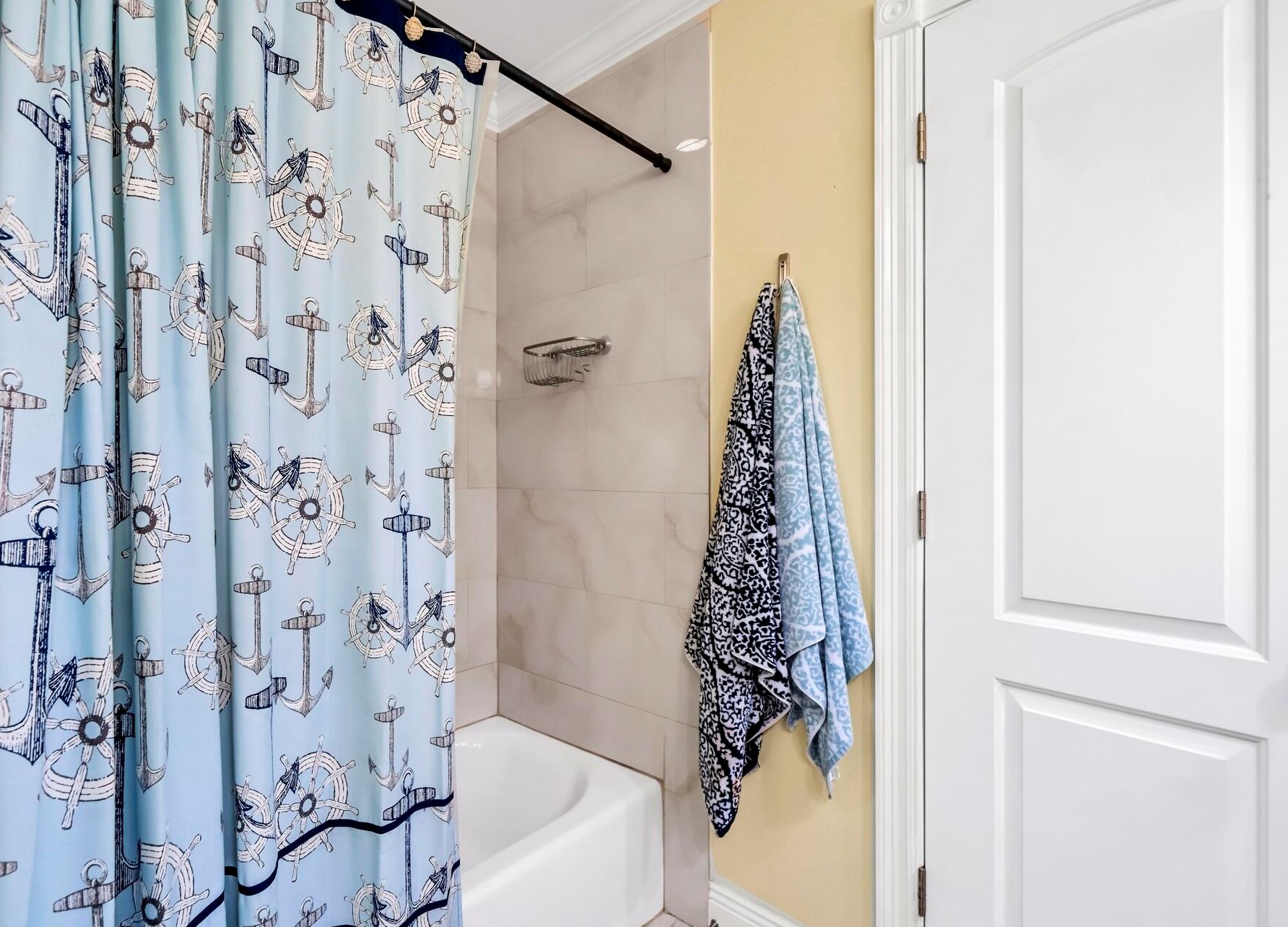 422 Sandy Ridge Cir, Mary Esther FL  32569-2112 exterior