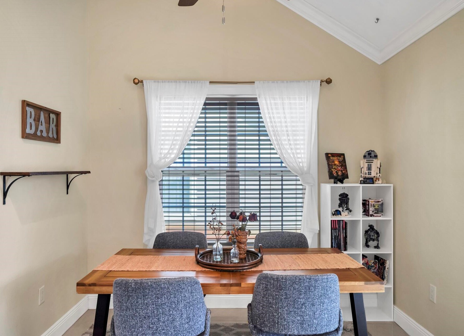 422 Sandy Ridge Cir, Mary Esther FL  32569-2112 exterior