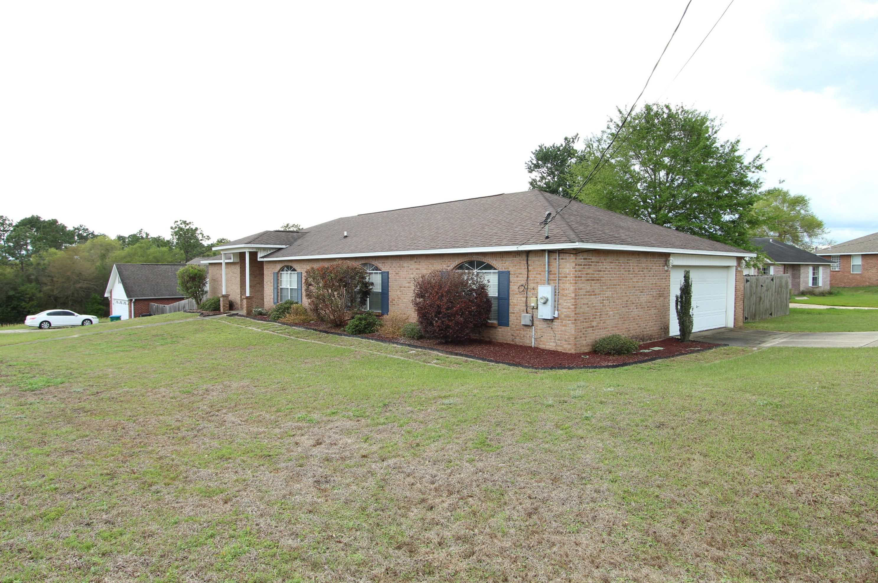 901 Twain Ln, Crestview, FL 32536-5270