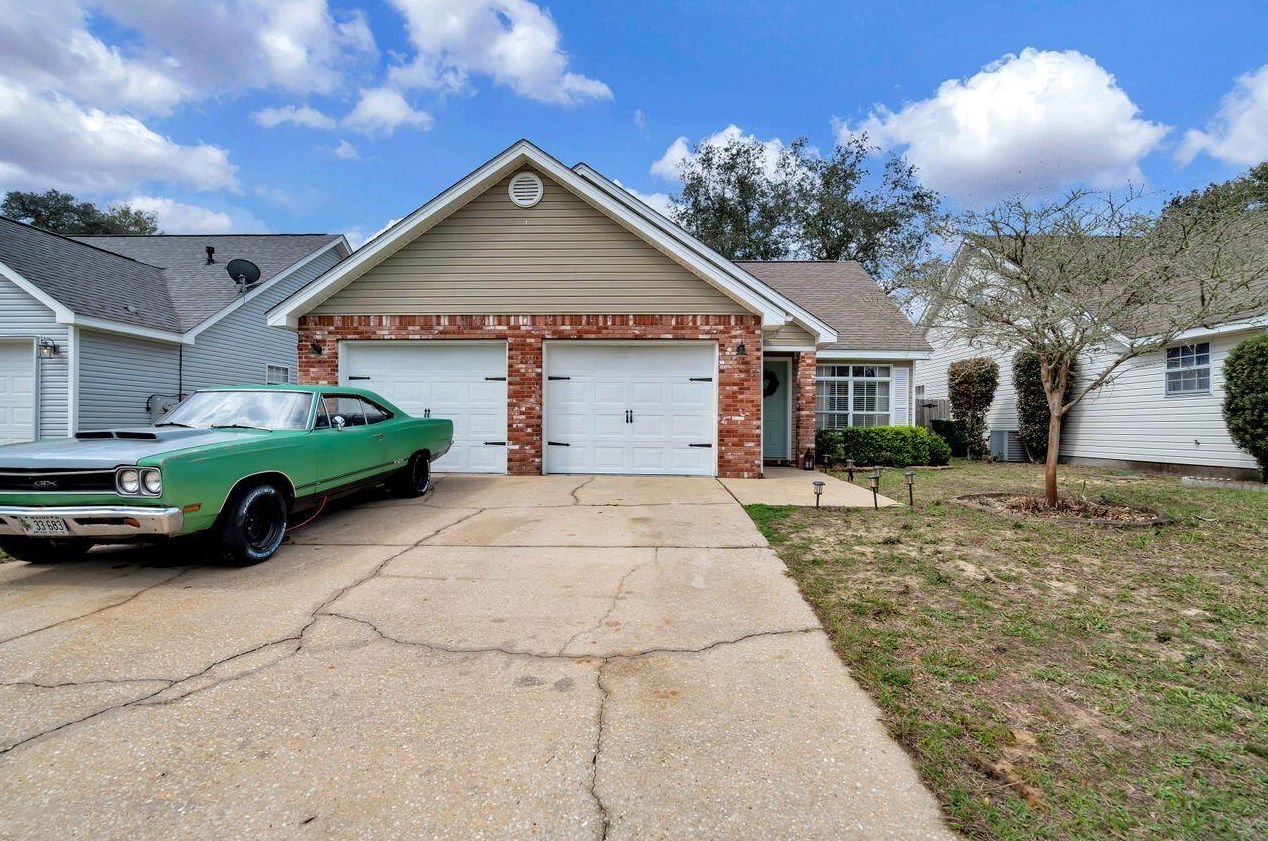 1692 Glenwood Ct, Niceville, FL 32578