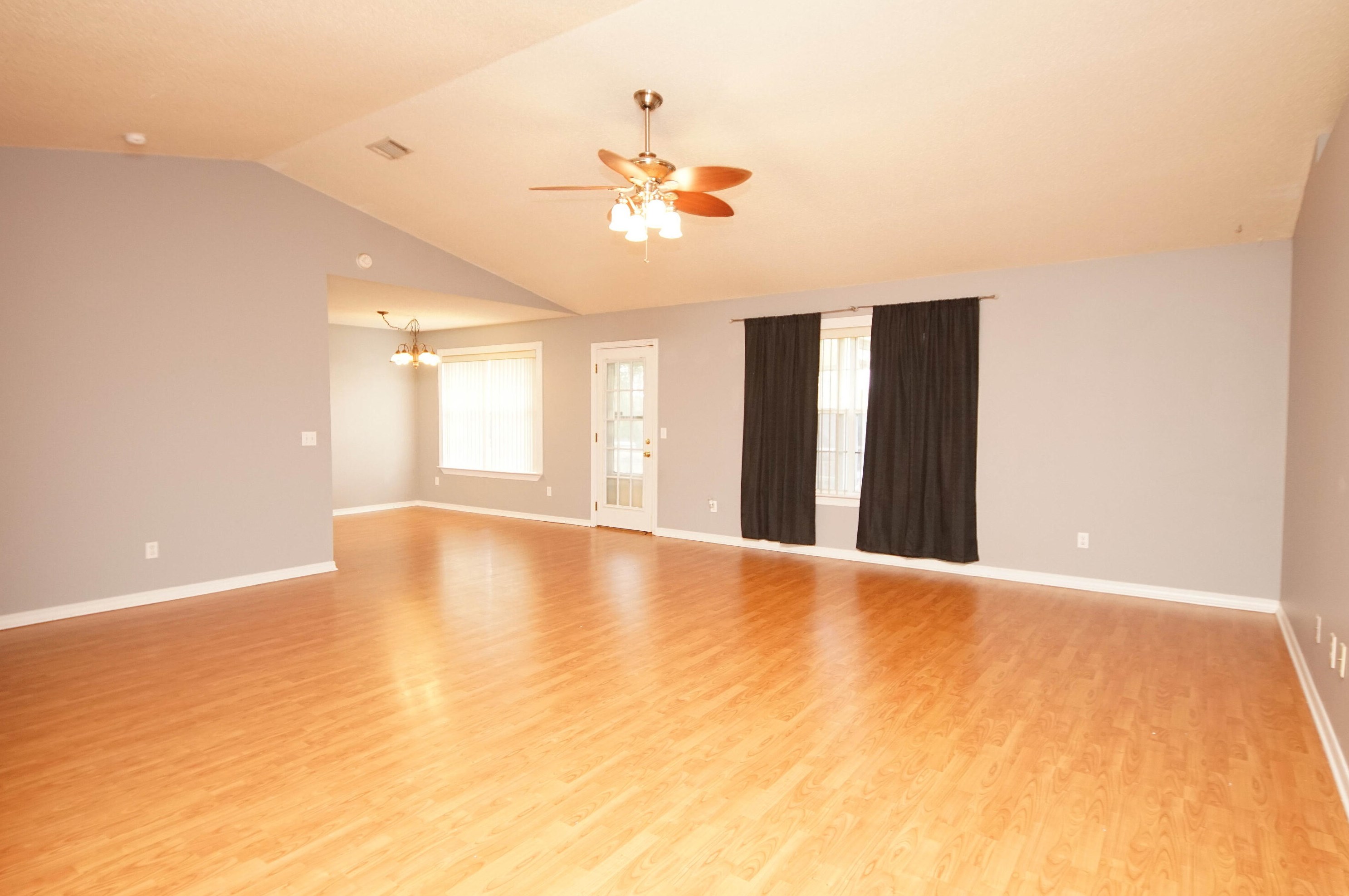 211 Secretariat Dr, Crestview FL  32539-6092 exterior