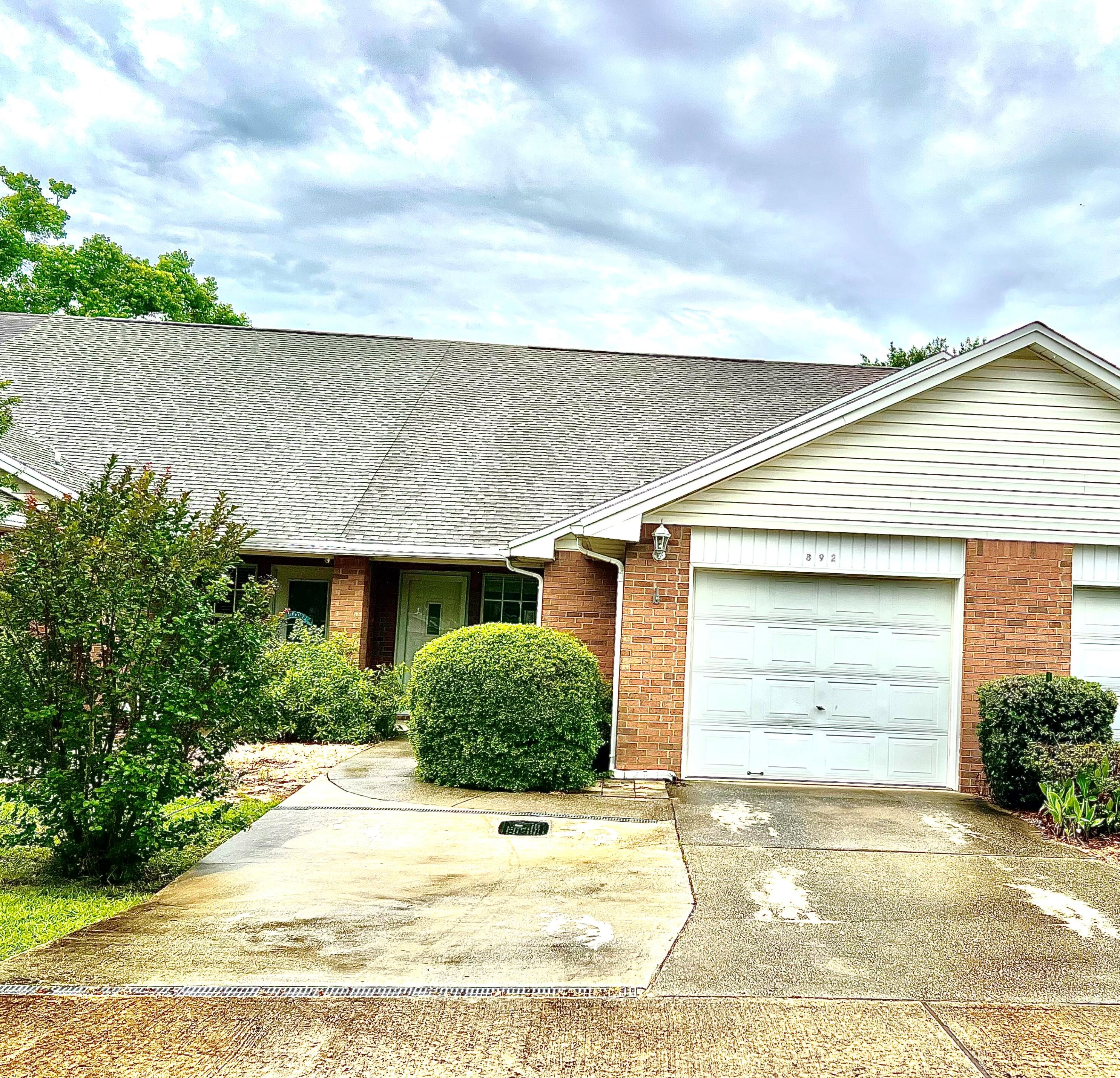 892 Dunwoody Pl, Fort Walton Beach, FL 32547-4276