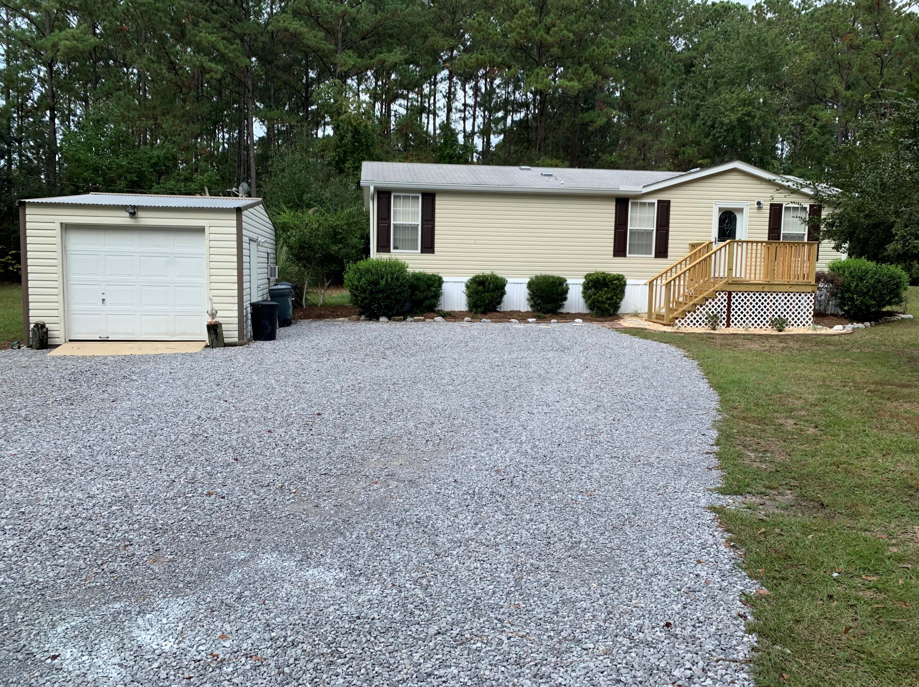 68 Miley Rd, Freeport, FL 32439
