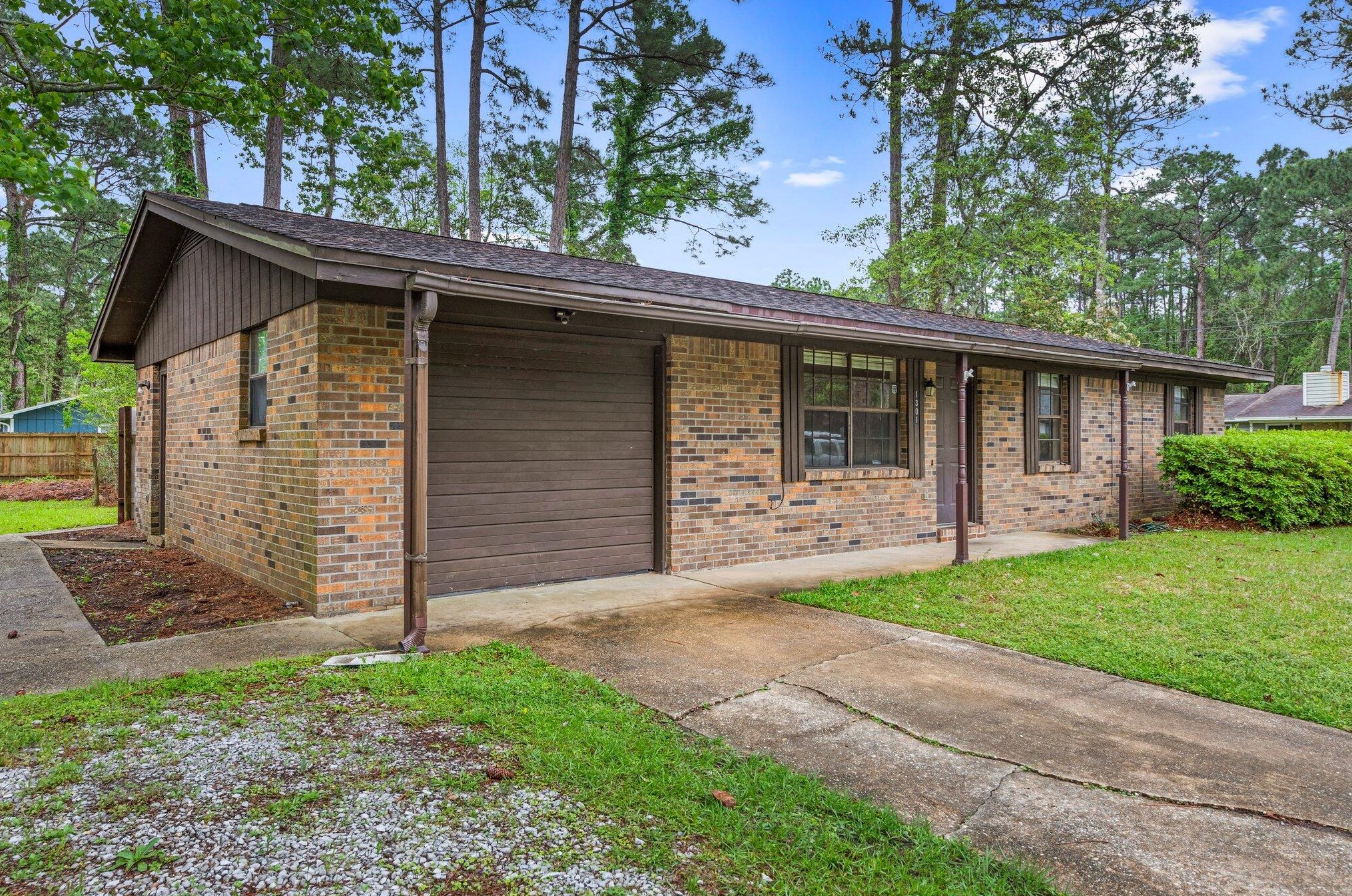 1301 Edenfield Dr, Fort Walton Beach, FL 32547-1047