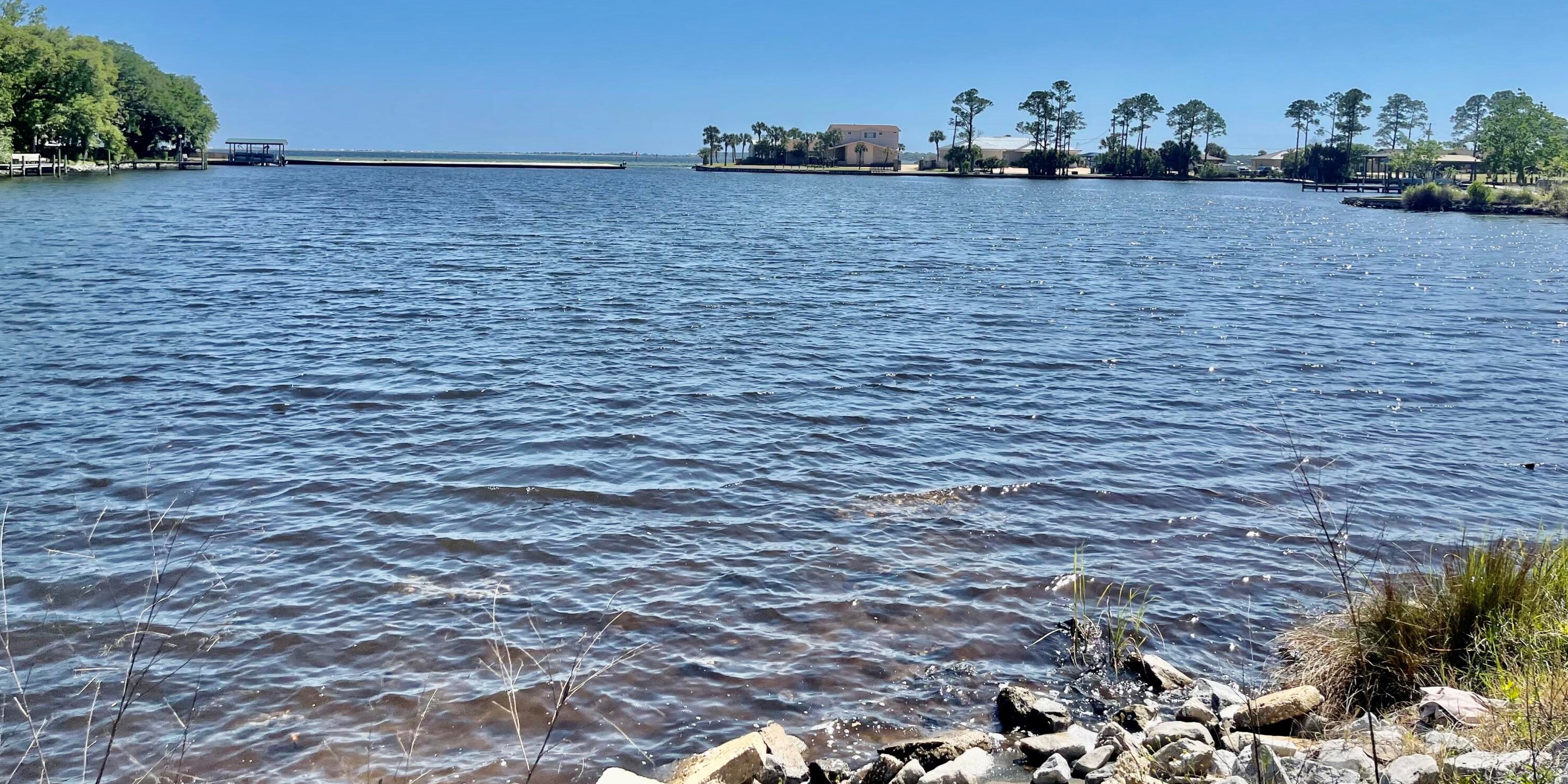 34 Meigs Dr #a, Shalimar, FL 32579
