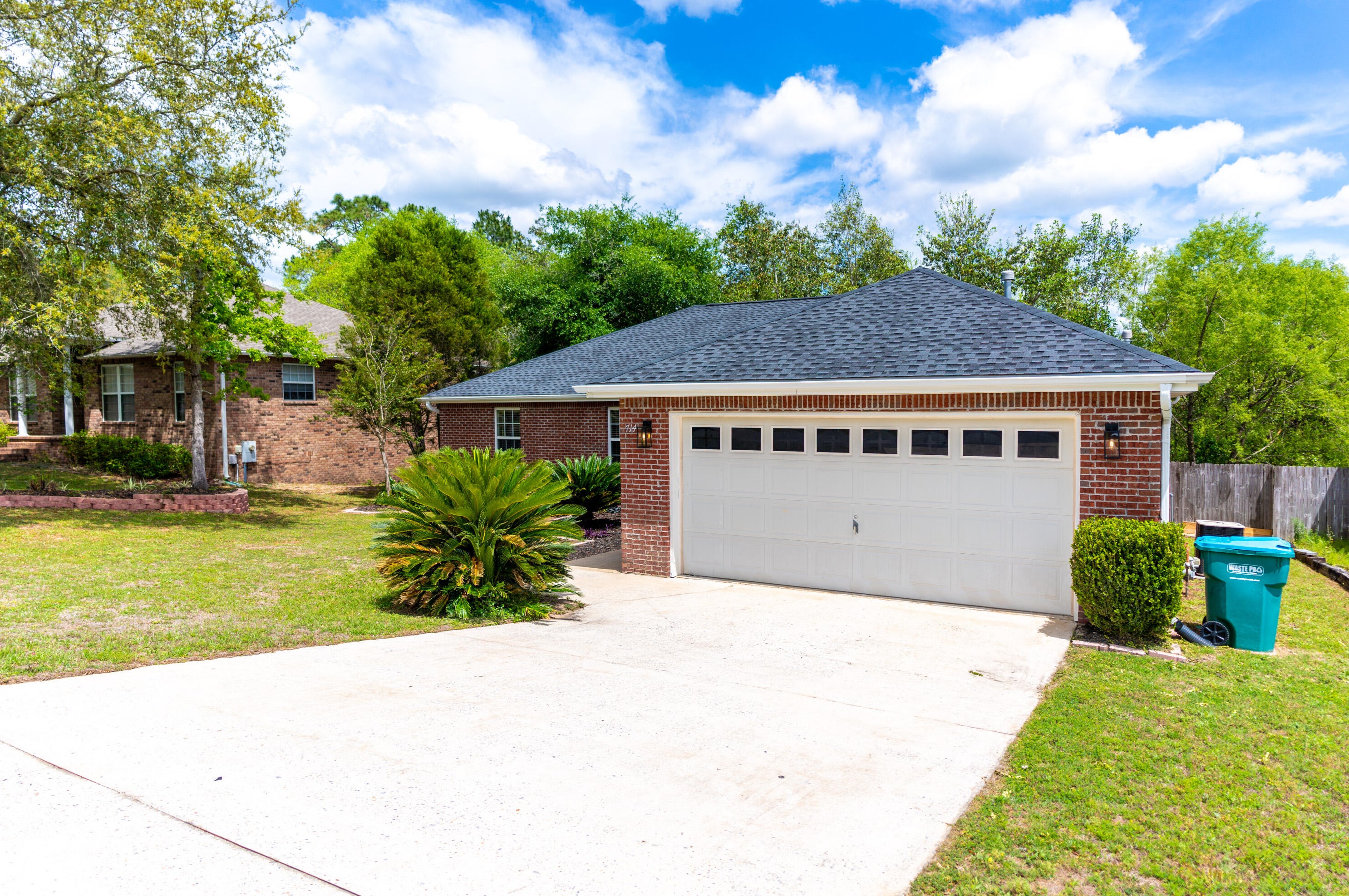 714 Riva Ridge Dr, Crestview FL  32539-6046 exterior
