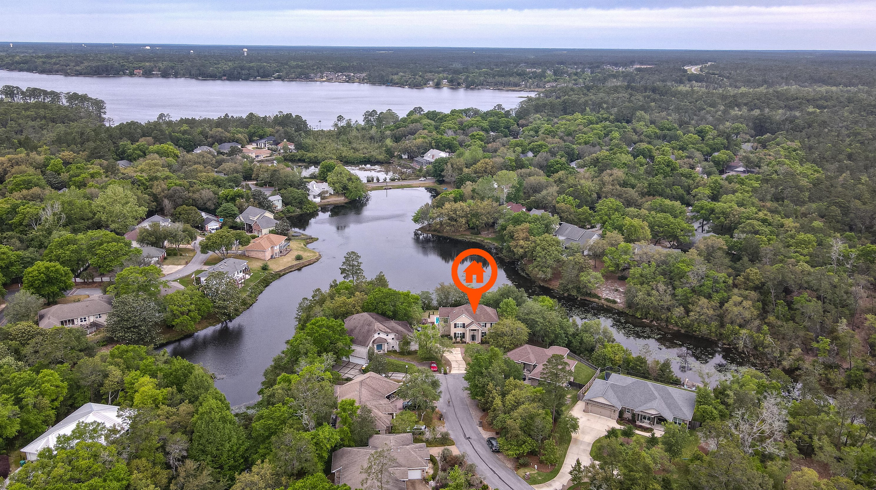 4555 Redbud Trl, Niceville, FL 32578-8769