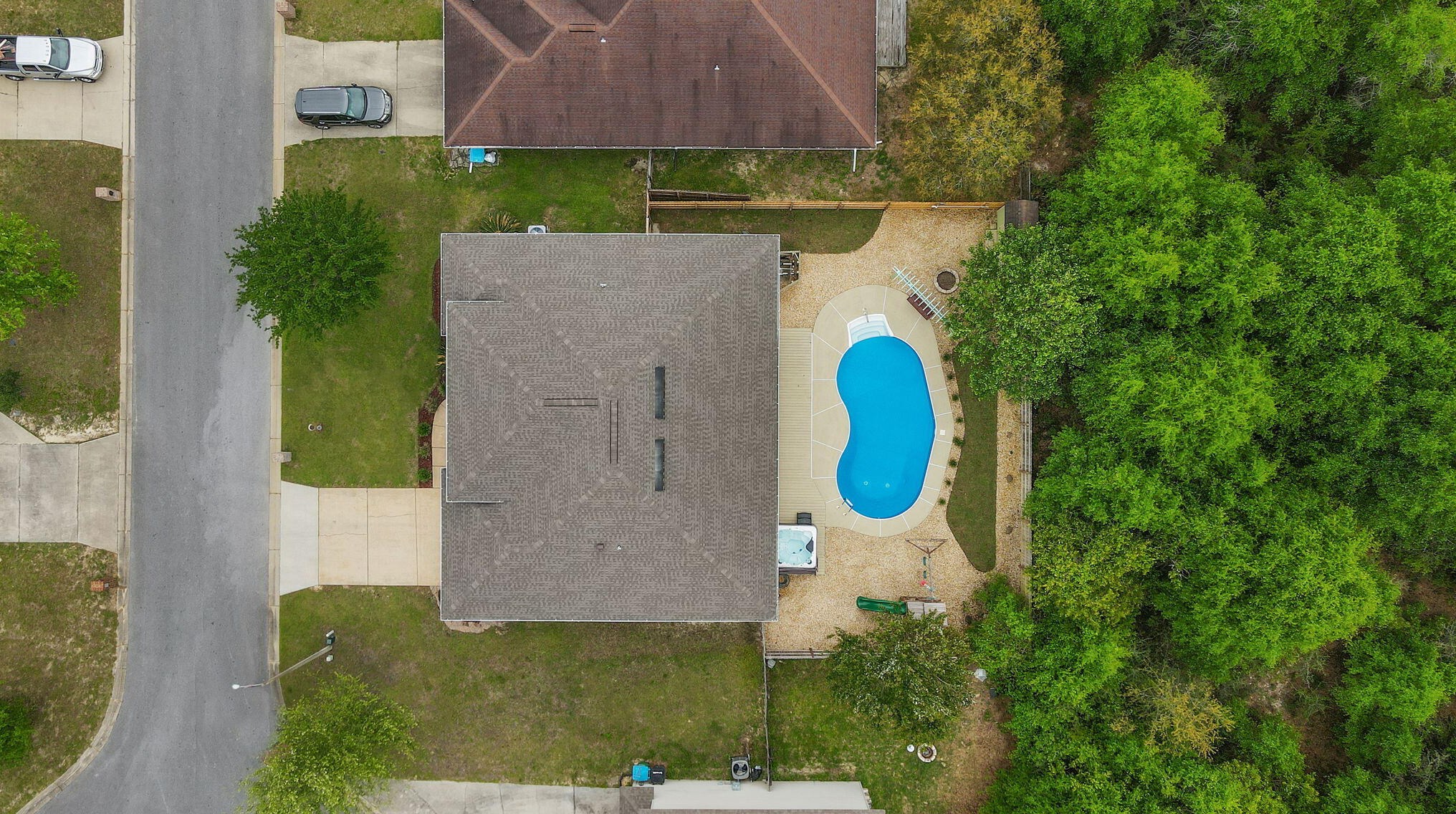 307 Gauntlet Dr, Crestview FL  32539-4366 exterior