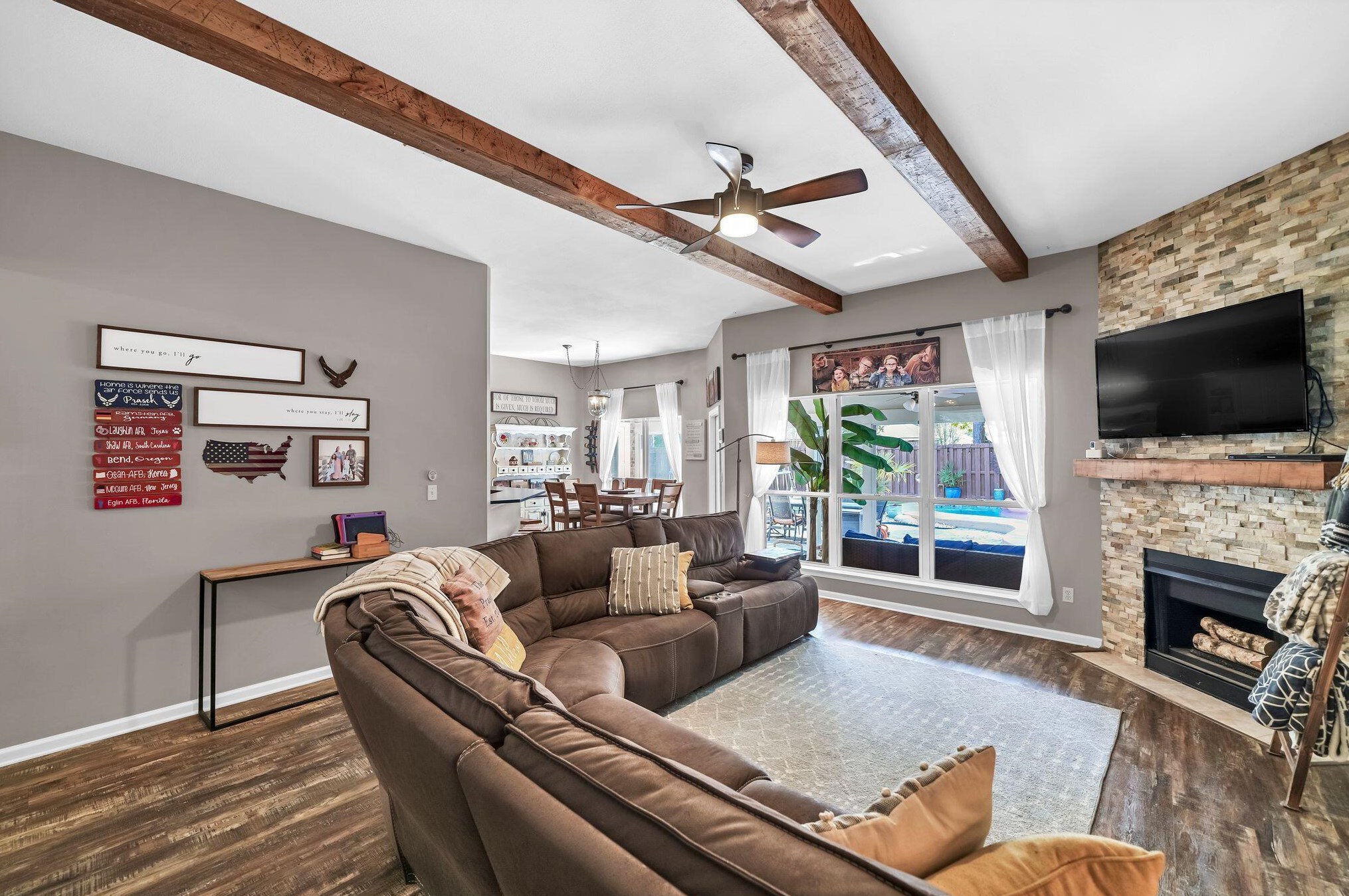 1617 Myrtlewood Ln, Niceville FL  32578-8800 exterior