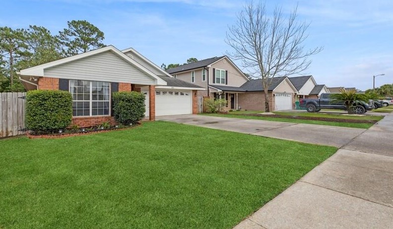 624 Randall Roberts Rd, Fort Walton Beach FL  32547-1921 exterior