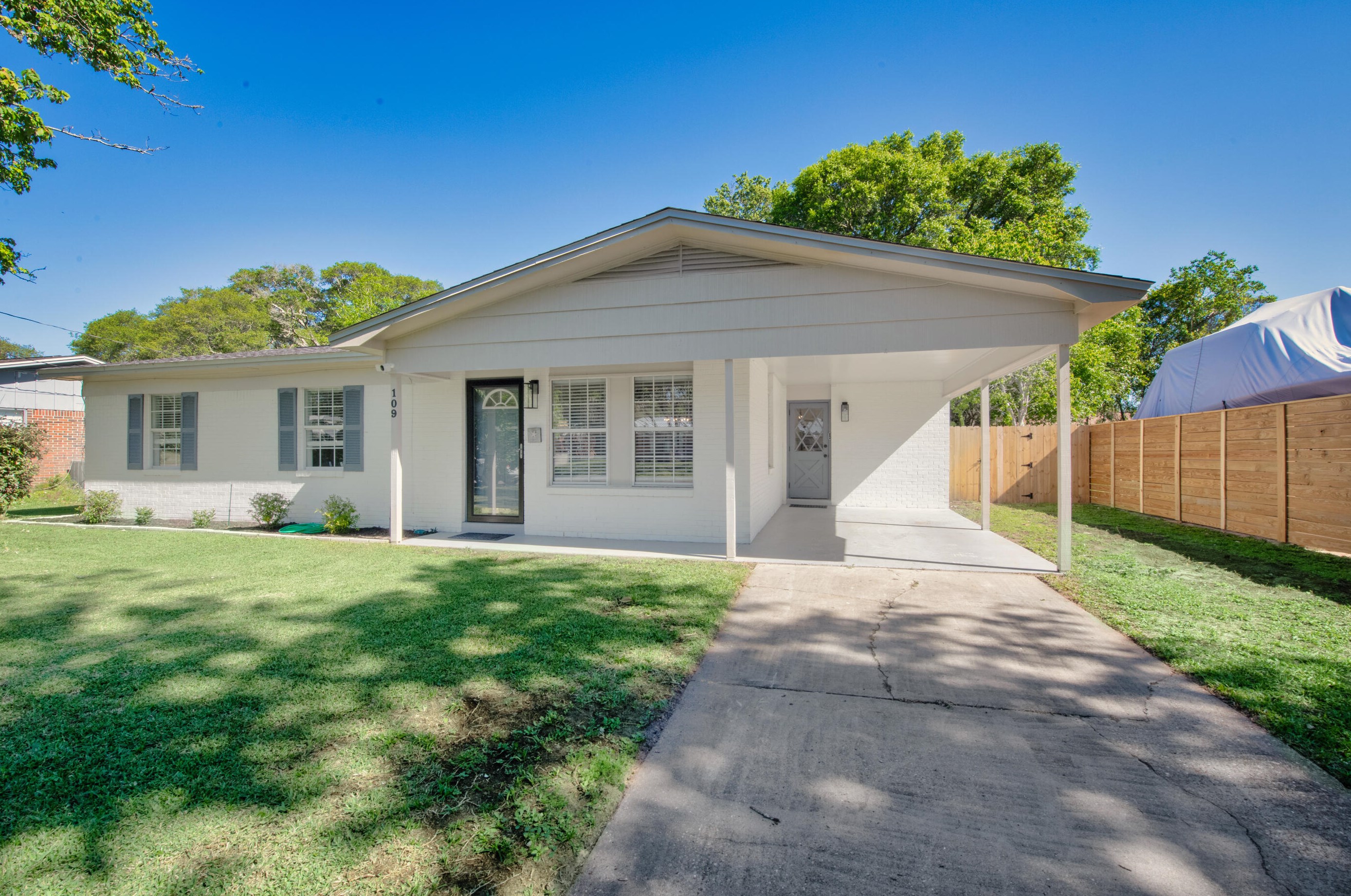 109 Sotir St, Fort Walton Beach FL  32548-4319 exterior