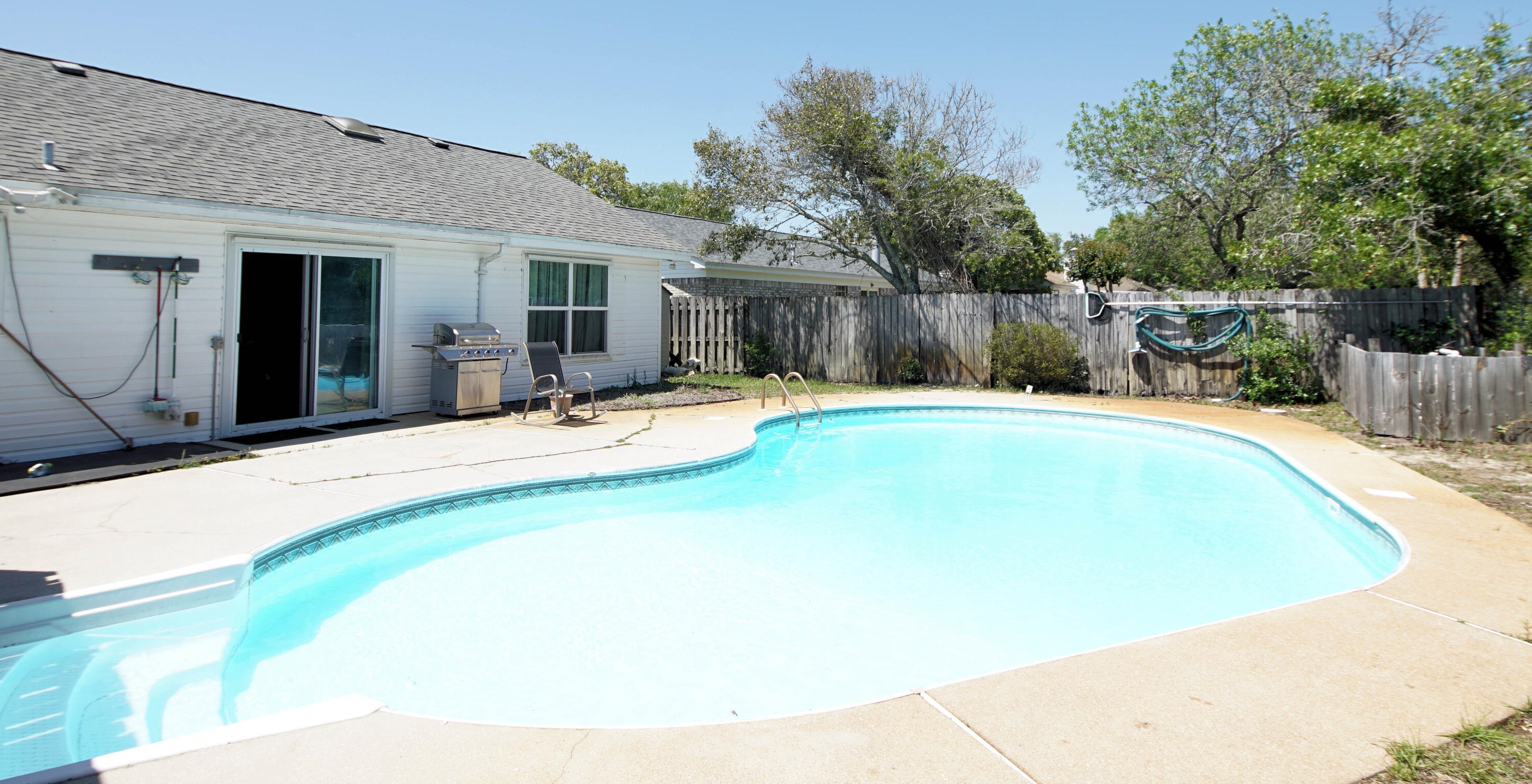 1039 Blvd De Ln Parisienne, Mary Esther FL  32569-2312 exterior