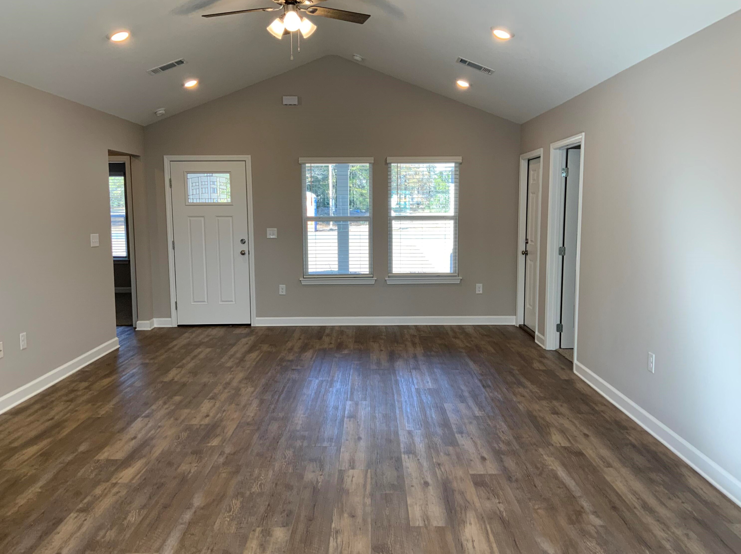 5833 Flamingo Rd, Crestview, FL 32539-8617