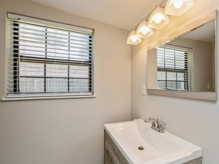 180 Harris Rd, Fort Walton Beach FL  32547-2515 exterior