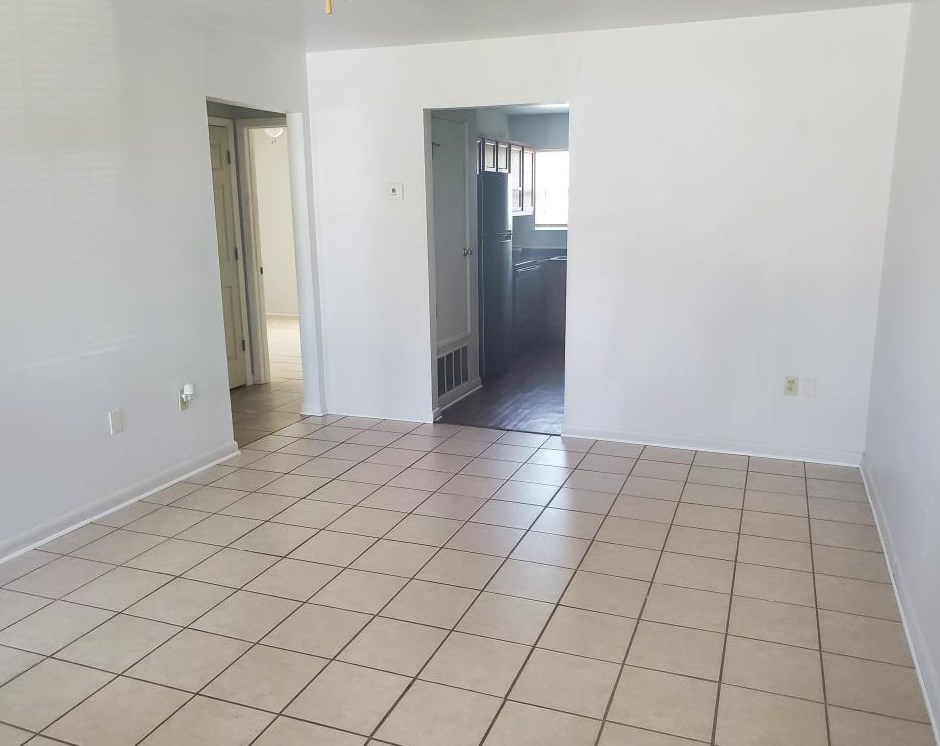 74 Josie Rd, Mary Esther, FL 32569