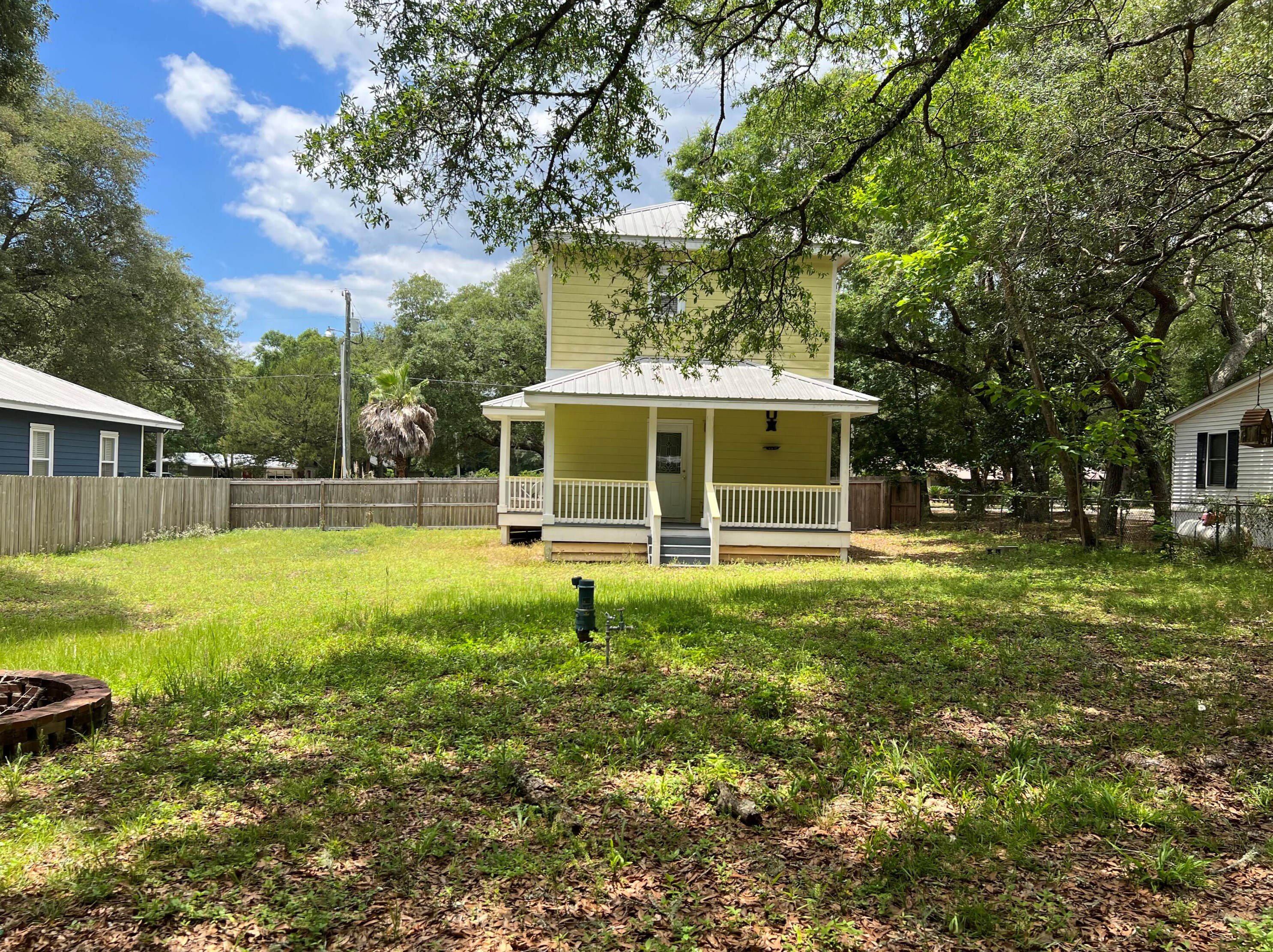 122 Western St, Freeport, FL 32439