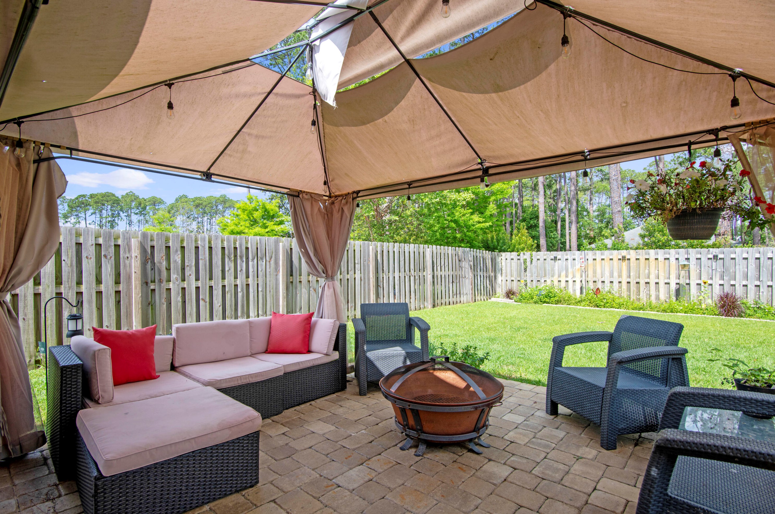 624 Cocobolo Dr, Santa Rosa Beach FL  32459-8075 exterior