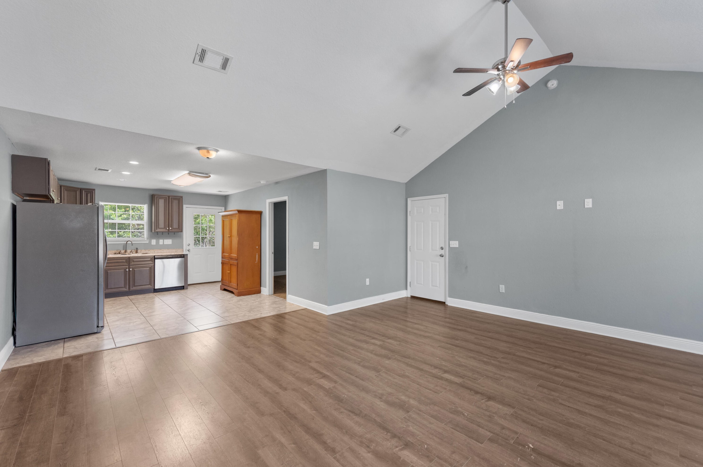 321 Apple Dr, Crestview, FL 32536-5291