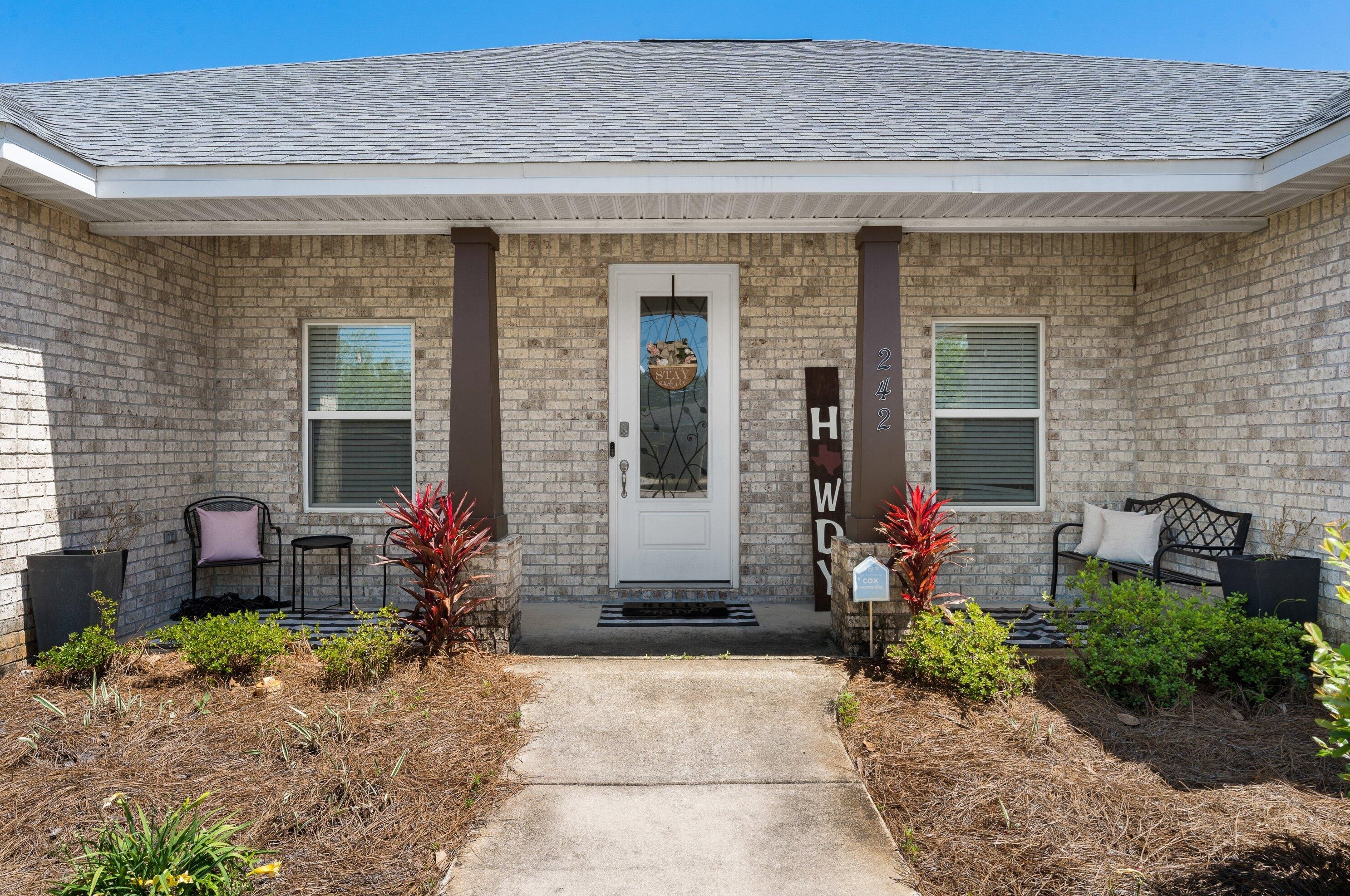 242 Terrance Ln, Mary Esther, FL 32569