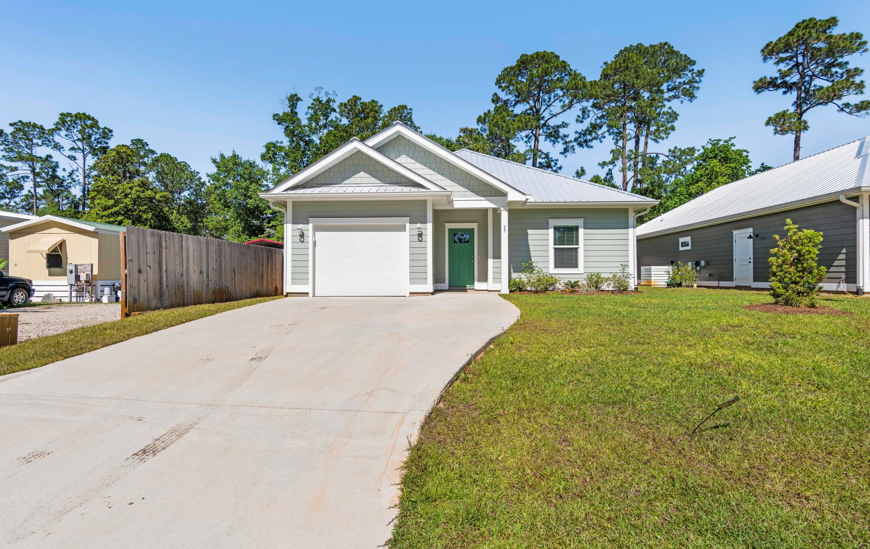 25 Central 8th St, Santa Rosa Beach, FL 32459