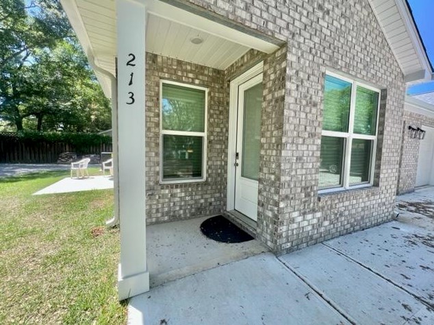 213 Allen Ave, Niceville, FL 32578