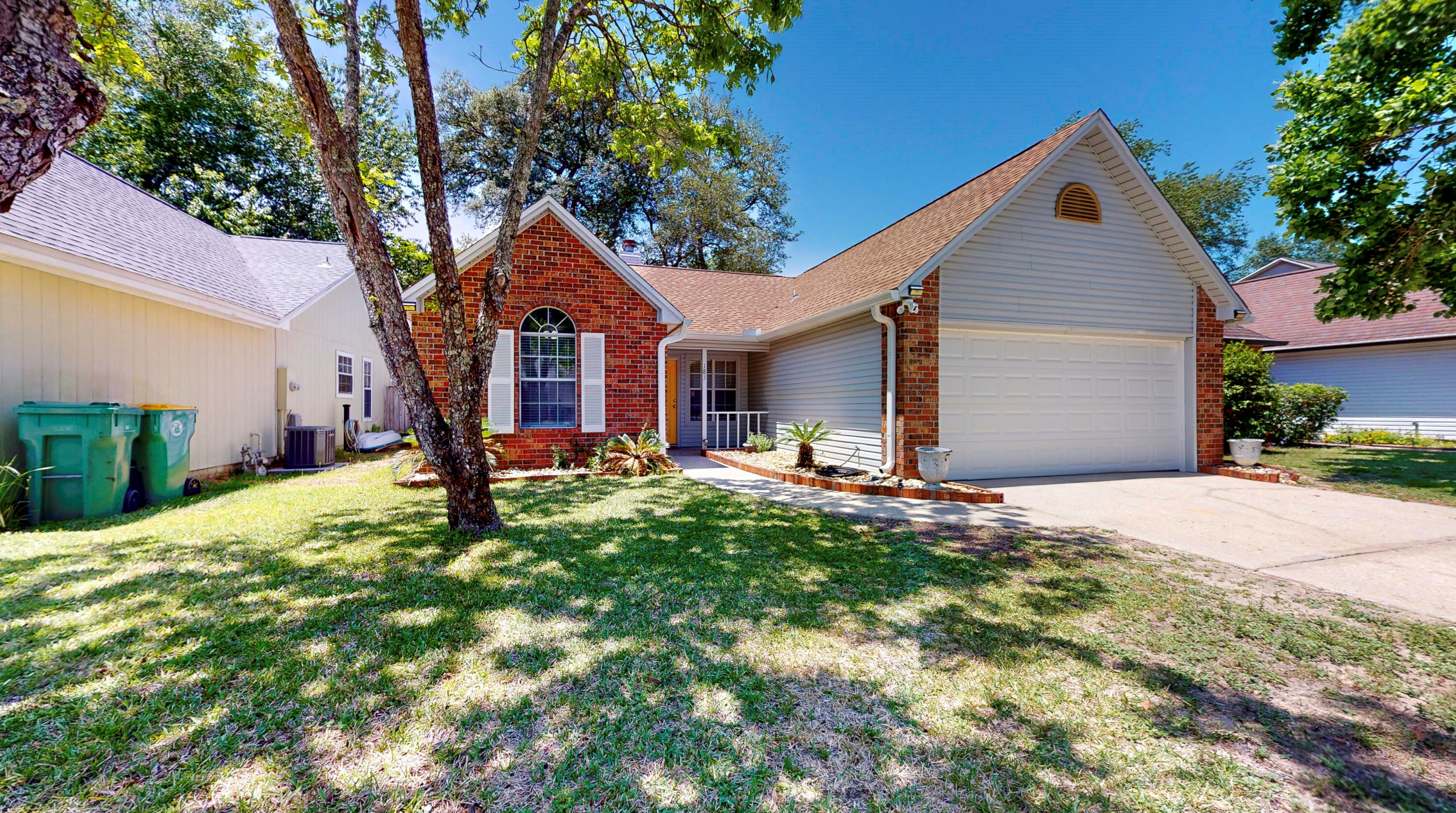 183 Wright Cir, Niceville, FL 32578