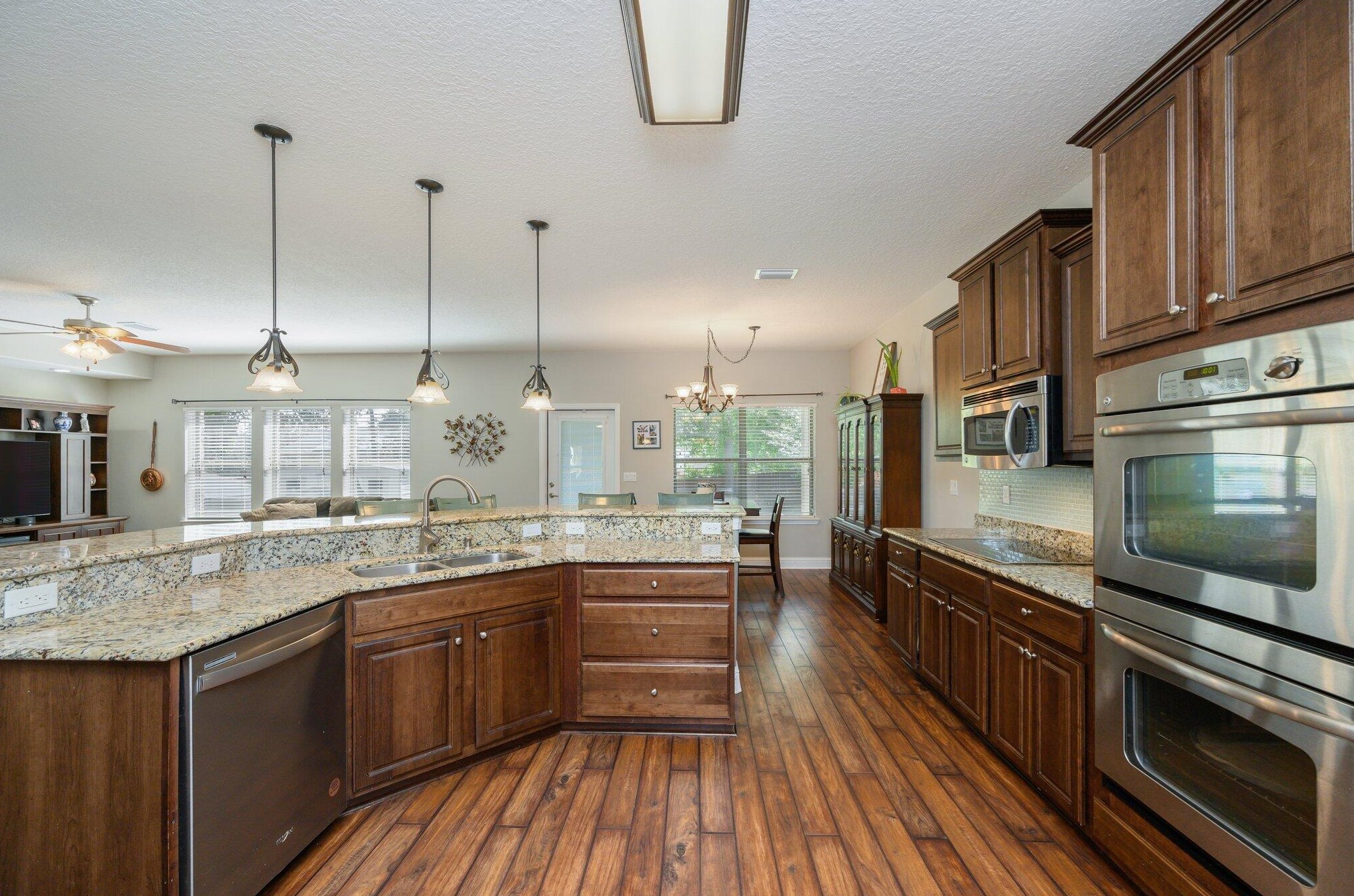 5452 Brook Dr, Crestview FL  32539-9001 exterior