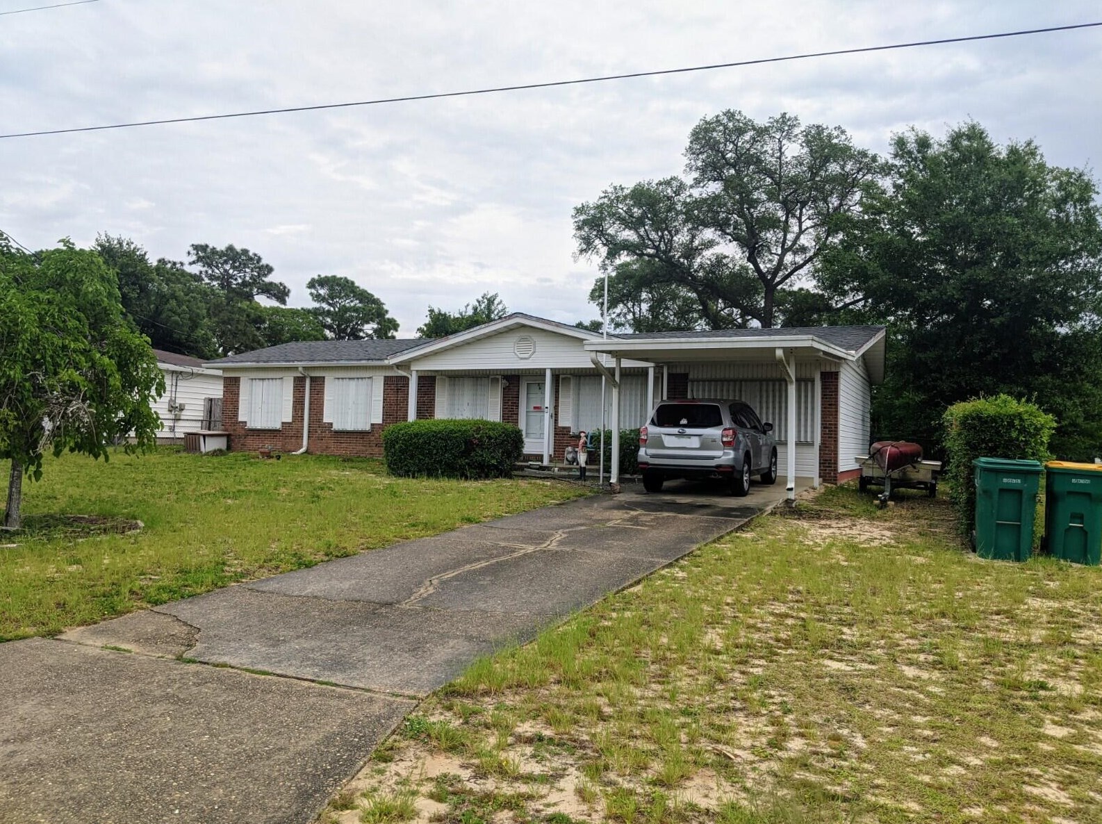 66 10th St, Shalimar, FL 32579
