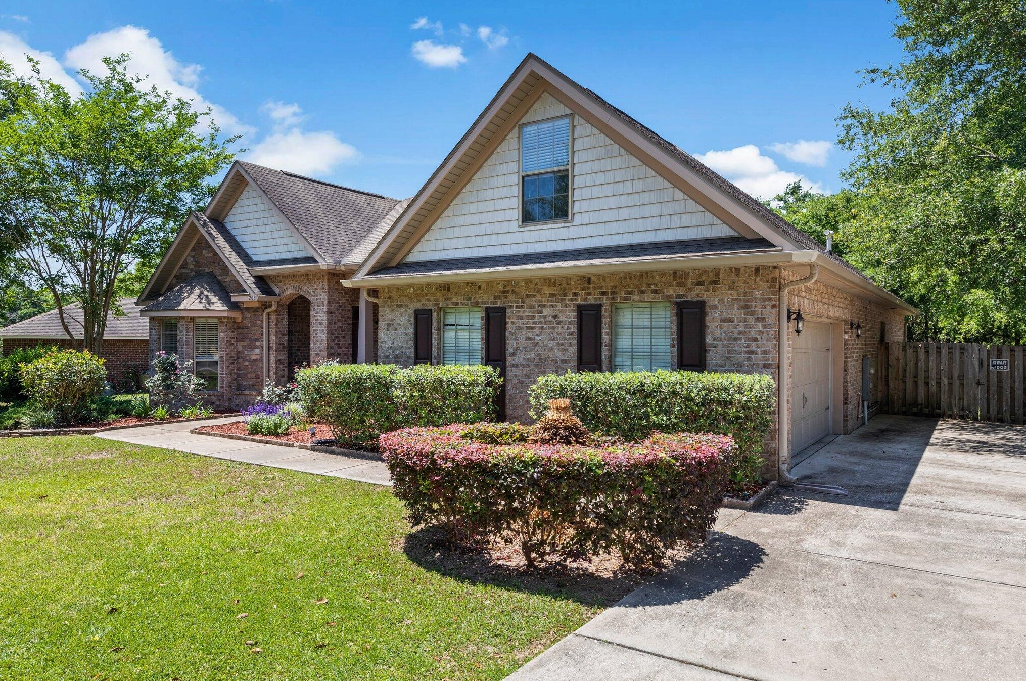 208 Foxchase Way, Crestview, FL 32536