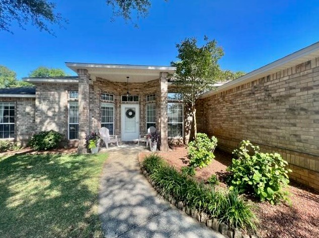4243 Shadow Ln, Niceville, FL 32578