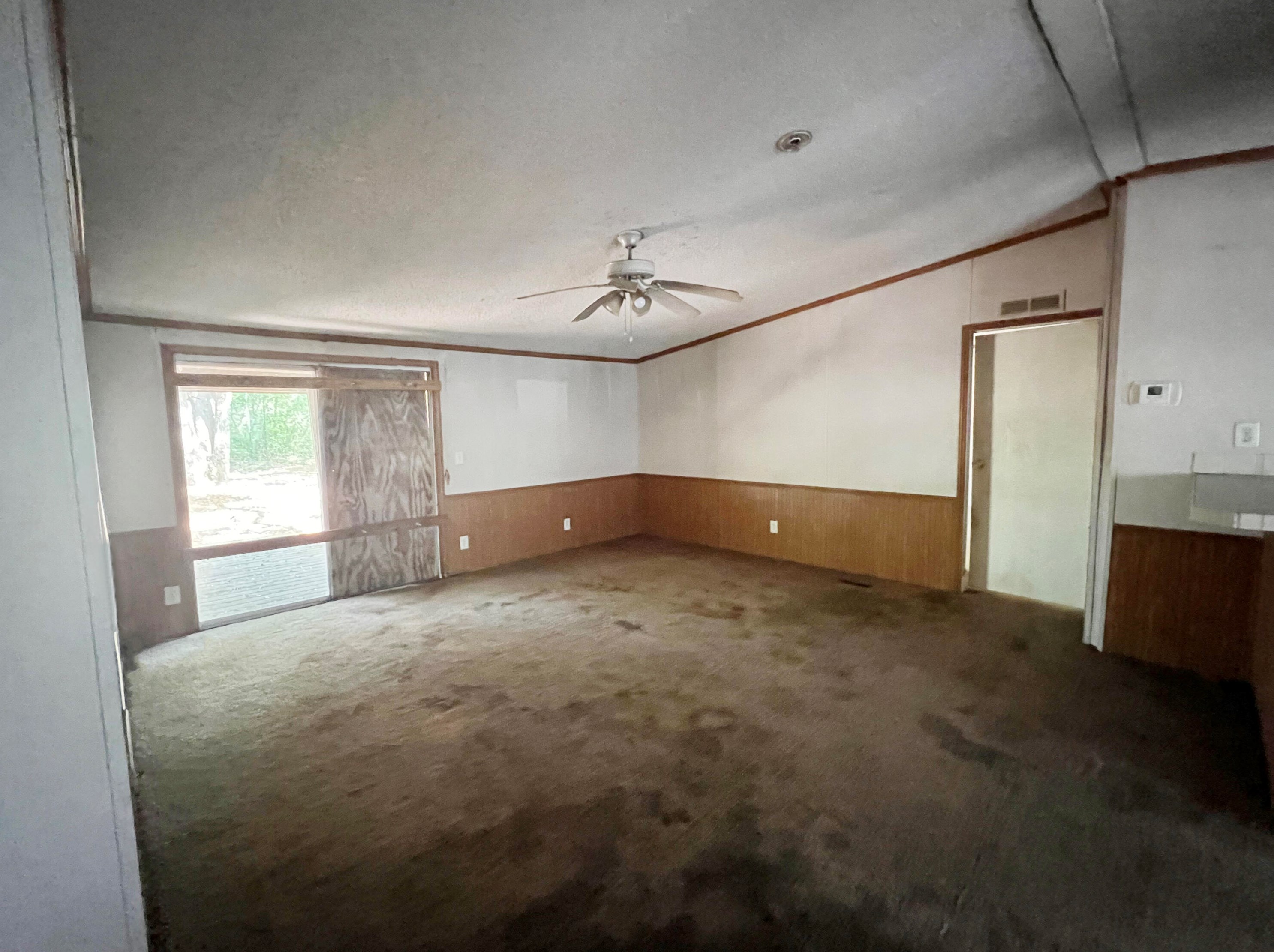 3904 Stewart Lake Rd, Sunny Hills, FL 32428