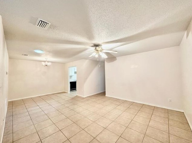 945 Tray Dr, Fort Walton Beach, FL 32547