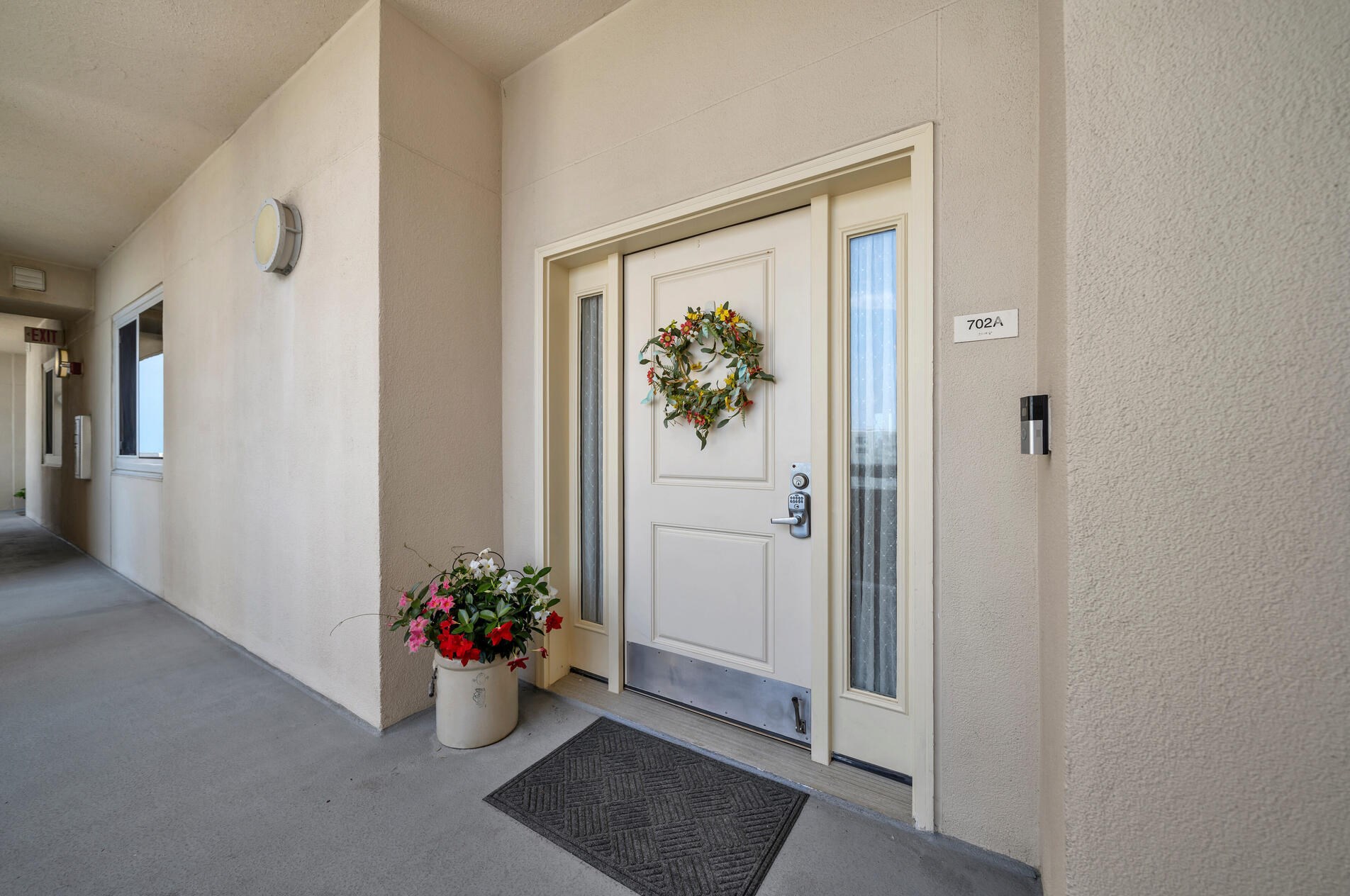 725 Gulf Shore Dr, Destin FL 32541-3220 exterior