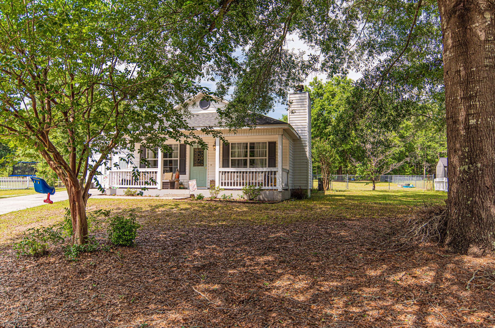 186 Hurley Dr, Defuniak Springs, FL 32433