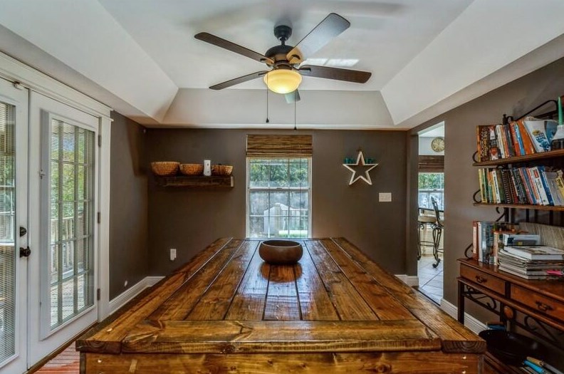 525 Shoal River Dr, Crestview FL  32539-8359 exterior