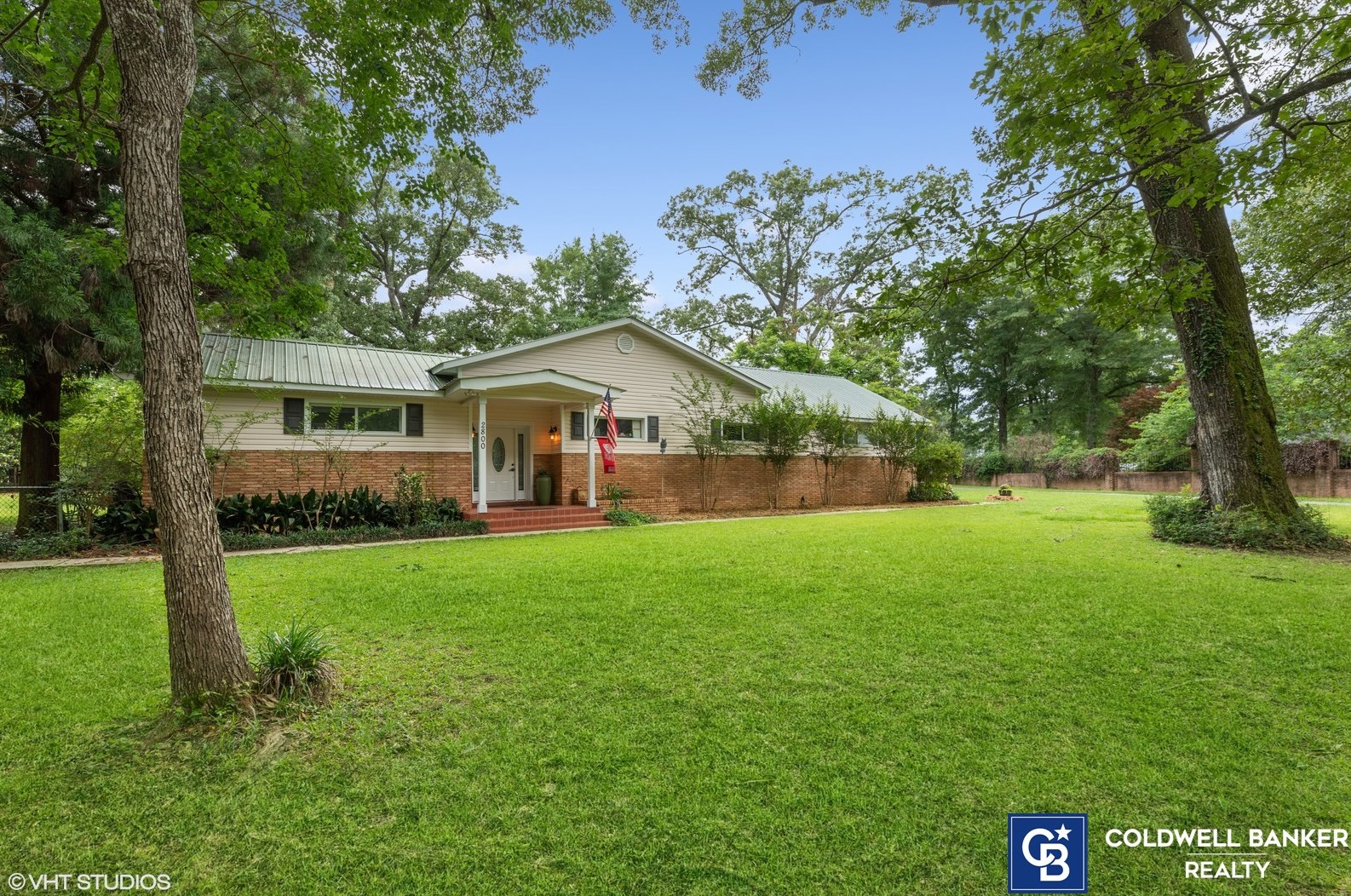 2800 Dogwood Acres, Crestview FL  32536-9399 exterior
