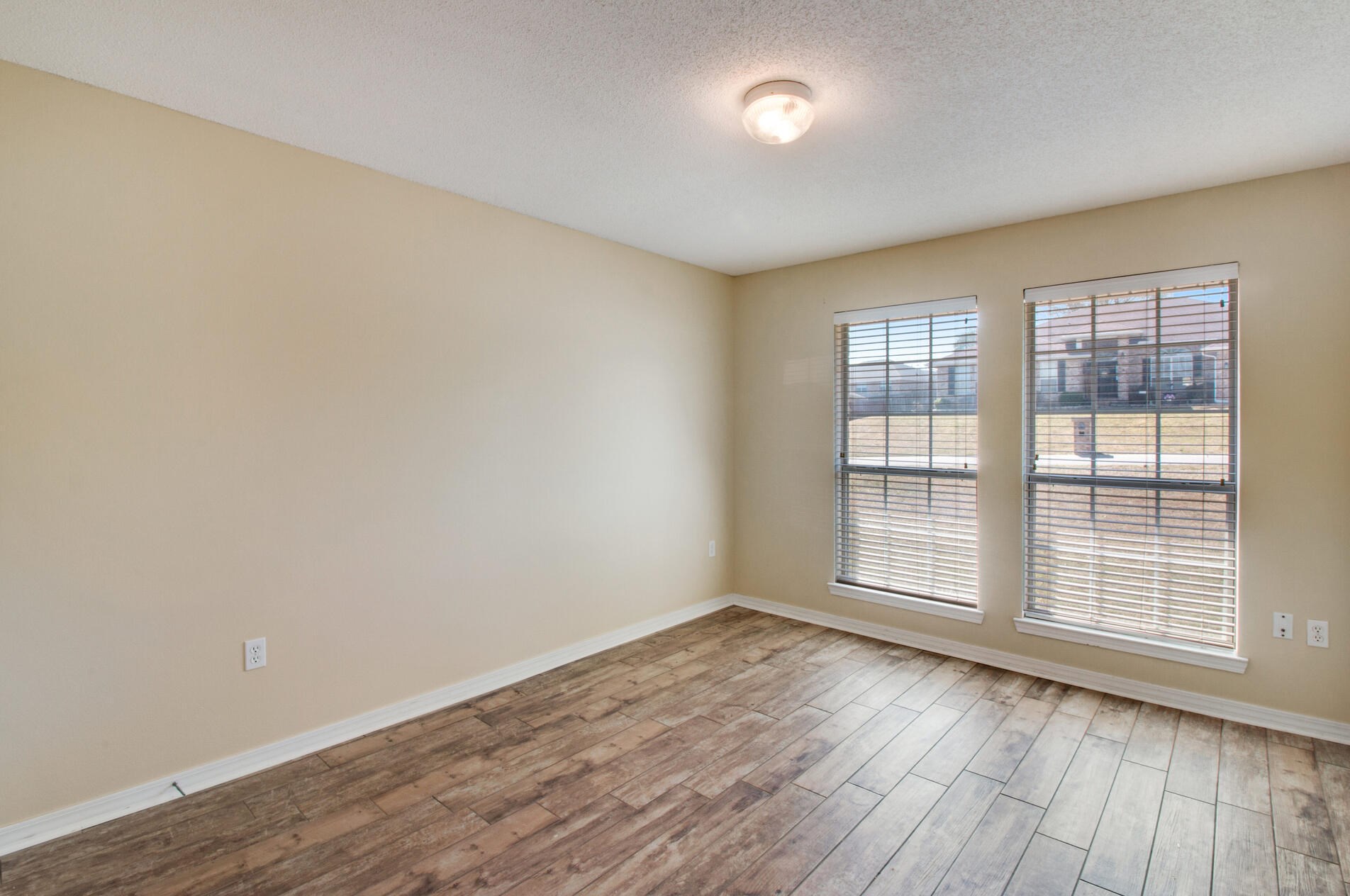 232 Raptor Dr, Crestview FL  32536-5298 exterior