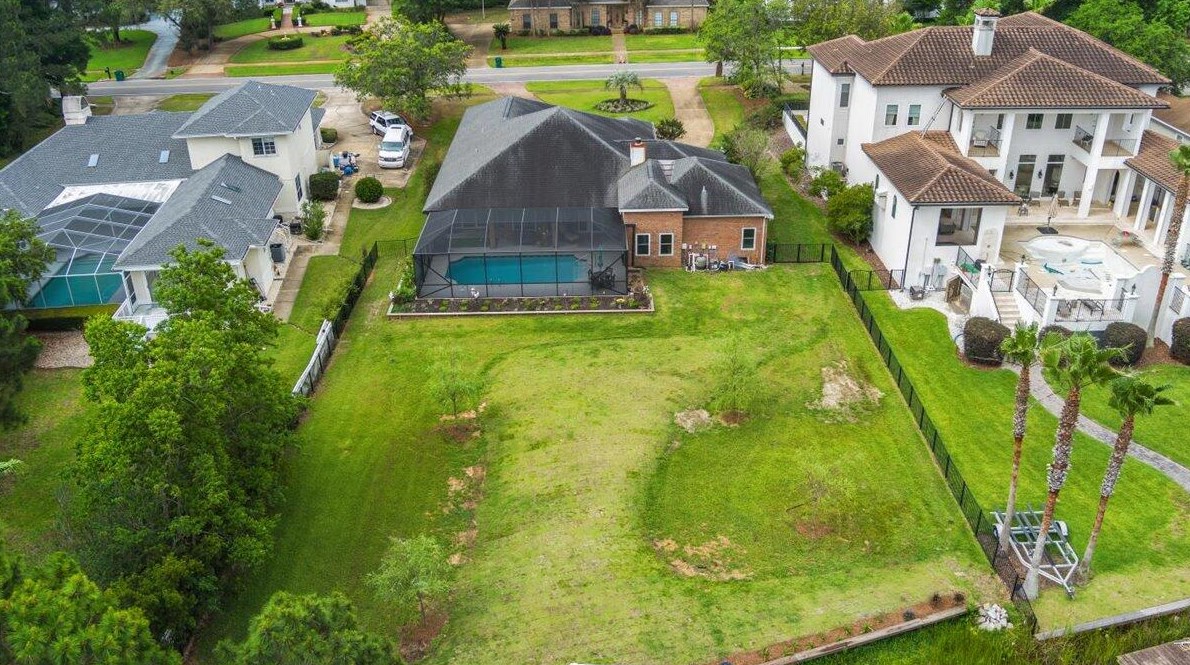 128 Country Club Dr, Destin FL  32541-4418 exterior