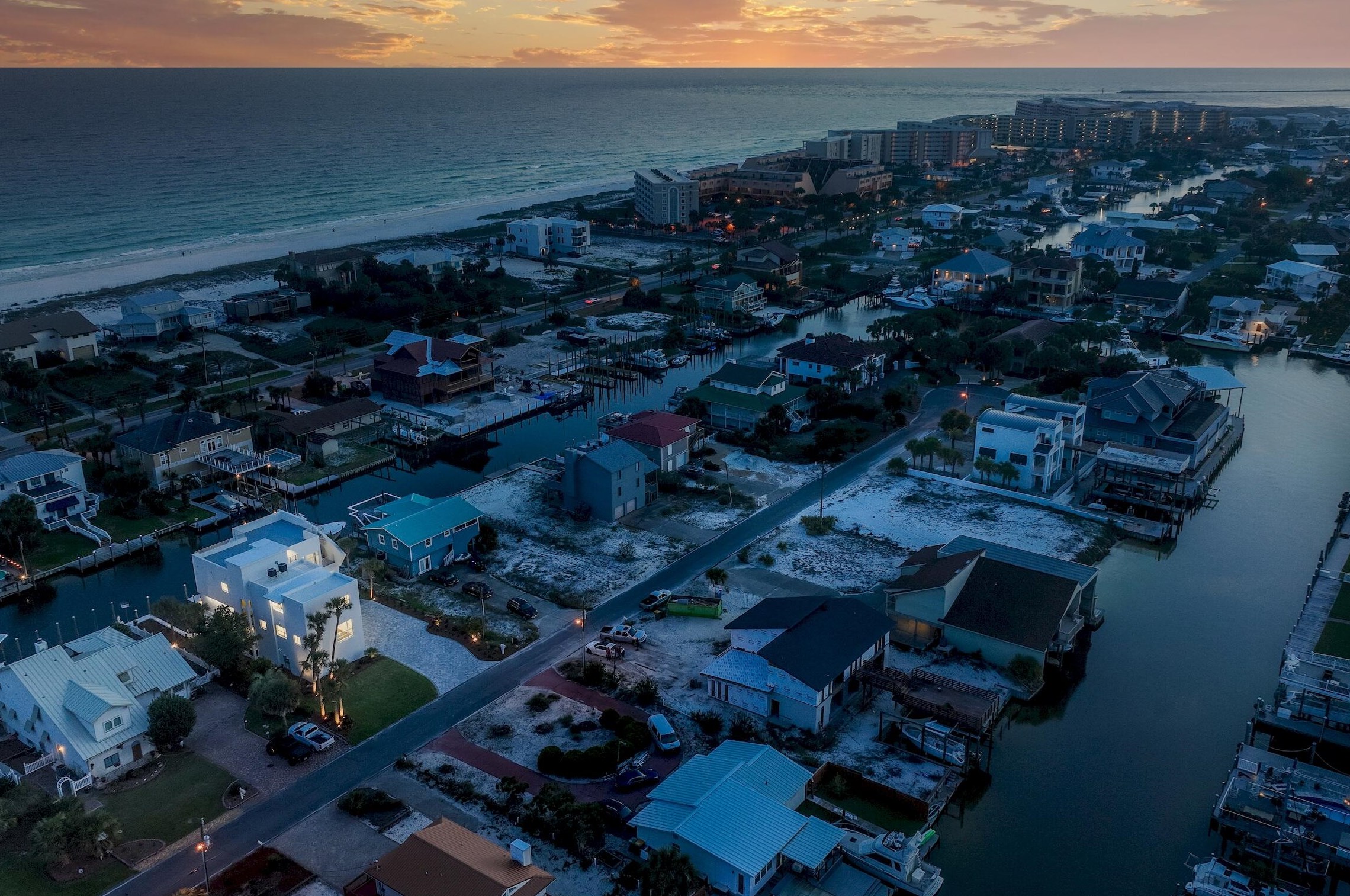 612 Magnolia Dr, Destin FL 32541-3158 exterior