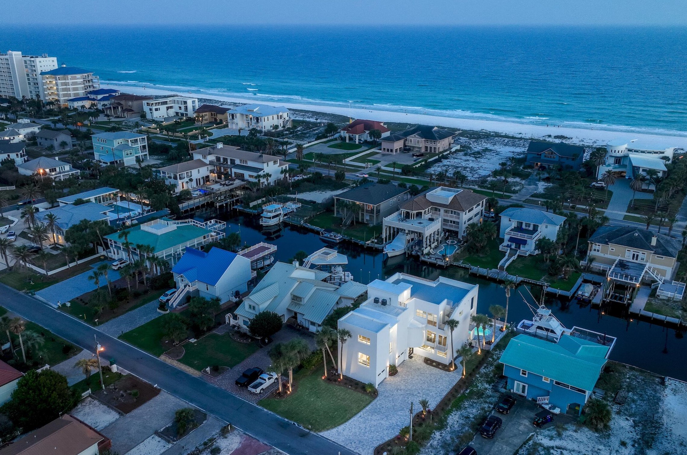 612 Magnolia Dr, Destin FL 32541-3158 exterior